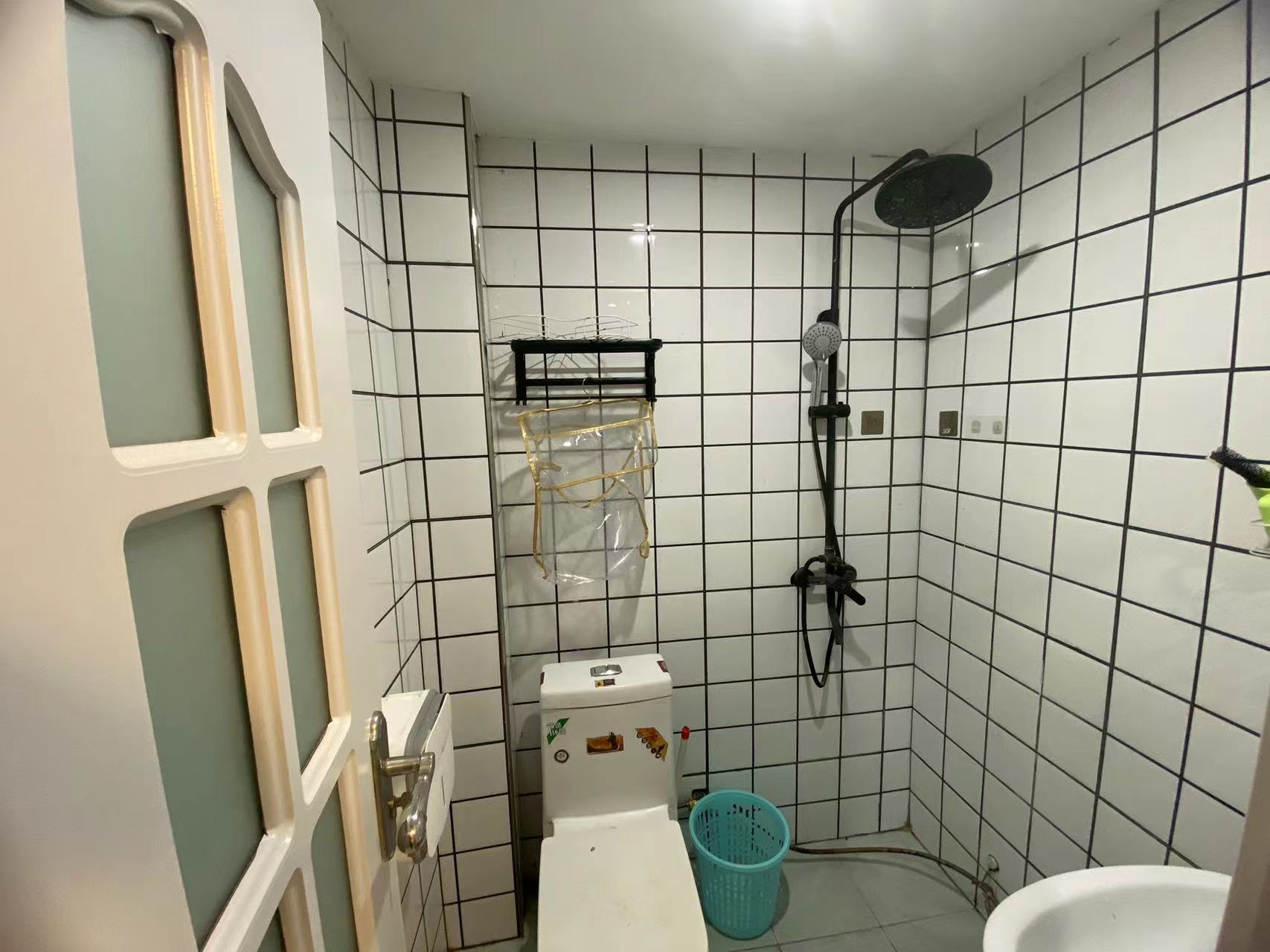 易家桥新村 2室1厅1卫 65m&sup2;