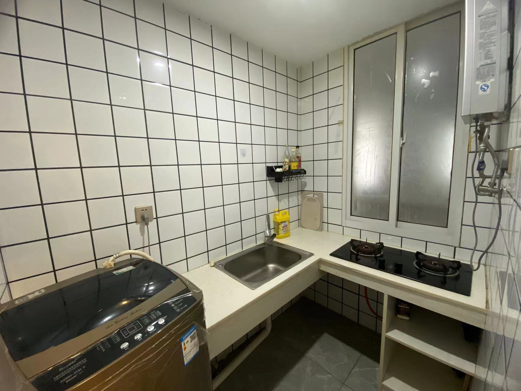 易家桥新村 2室1厅1卫 65m&sup2;