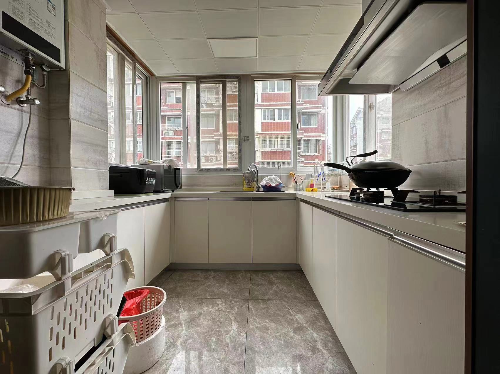 新港花苑 2室2厅1卫 96m&sup2;