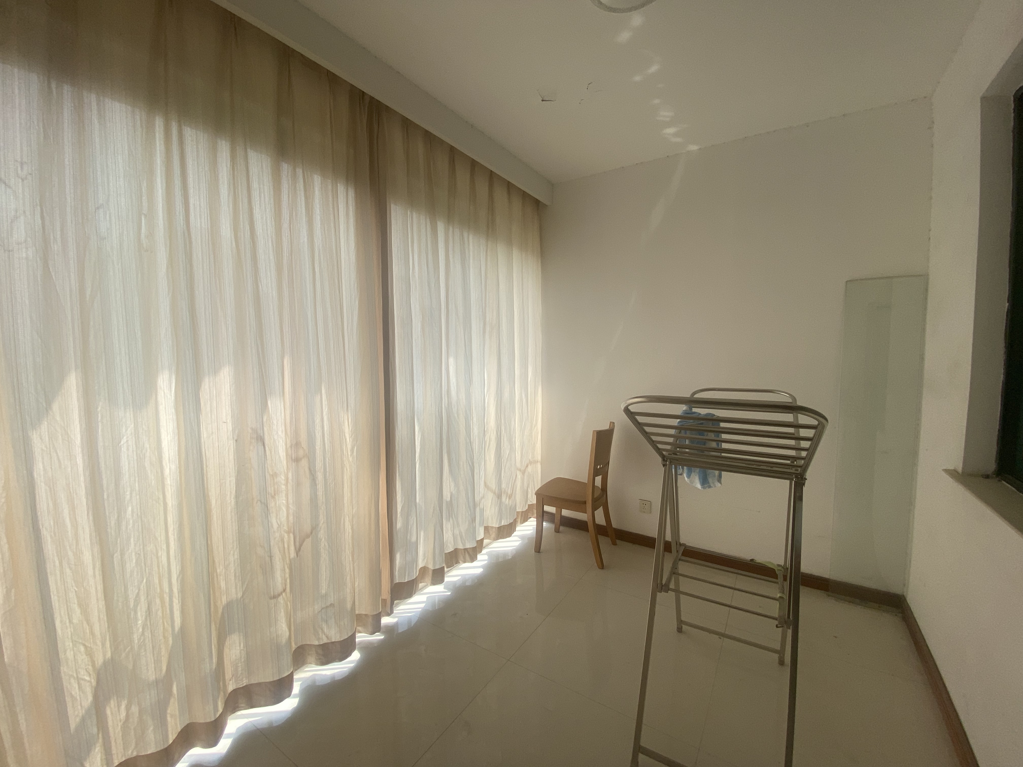 新城小区 3室2厅1卫 140m&sup2;