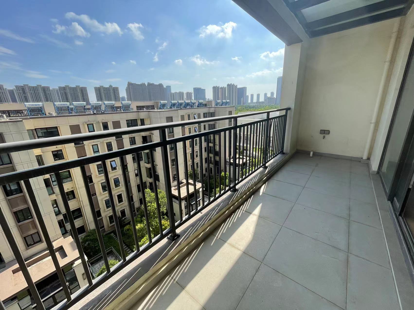 春风南岸东园 4室2厅3卫 167.00m&sup2;
