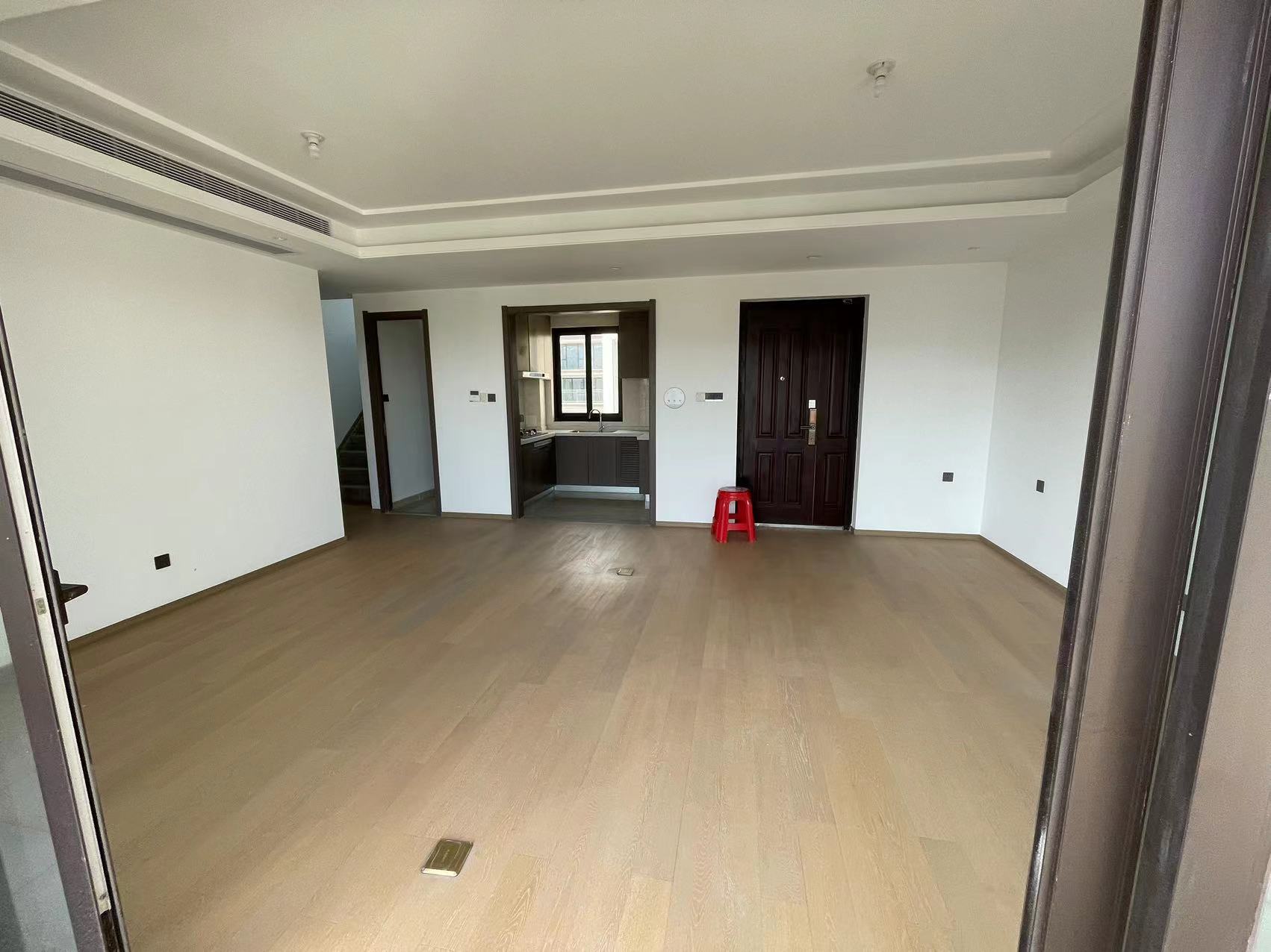 春风南岸东园 4室2厅3卫 167.00m&sup2;