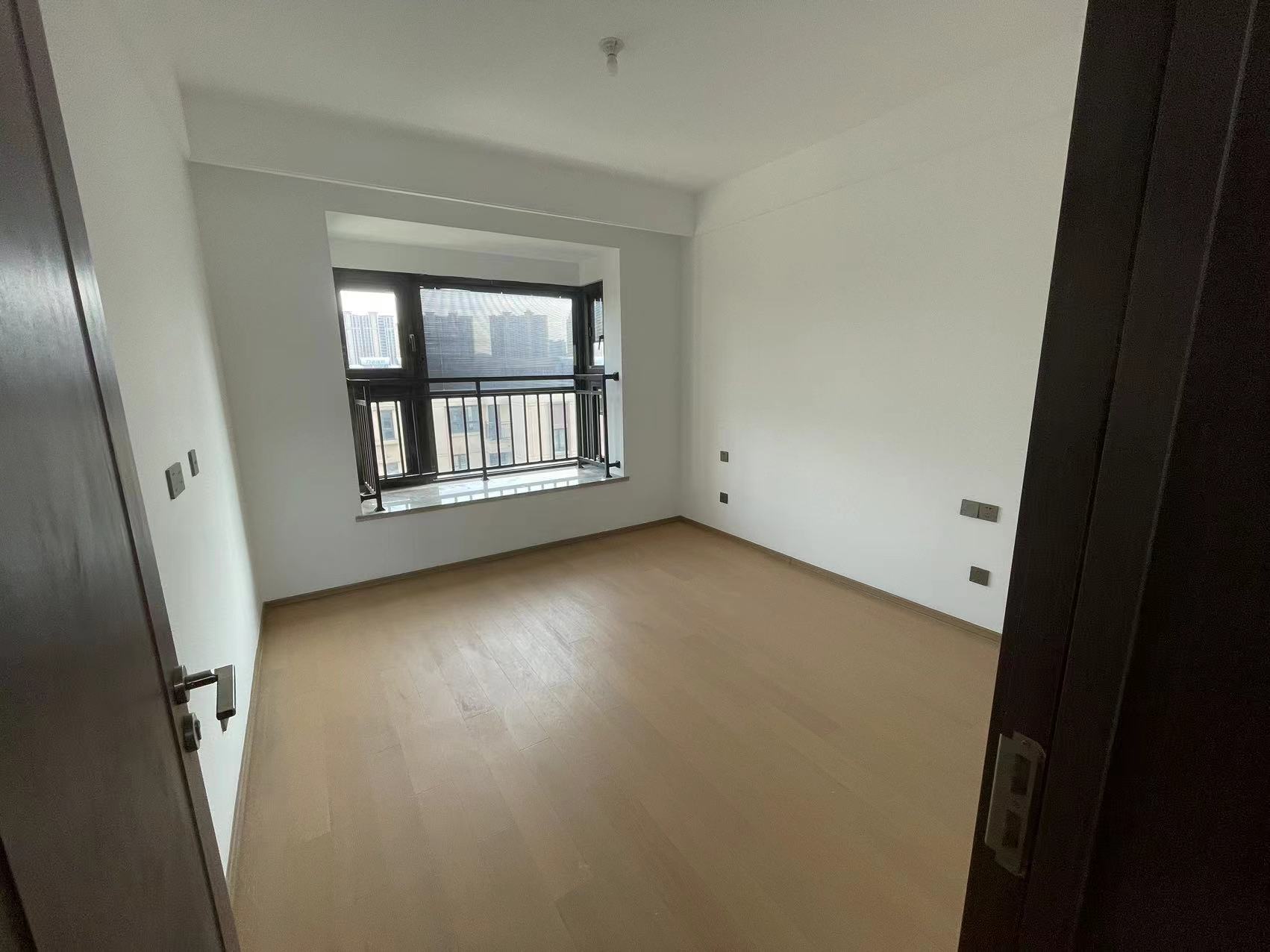 春风南岸东园 4室2厅3卫 167.00m&sup2;