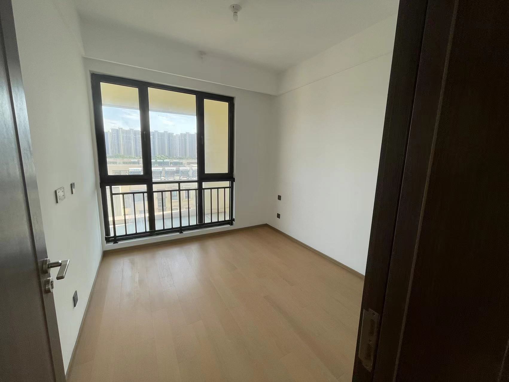 春风南岸东园 4室2厅3卫 167.00m&sup2;