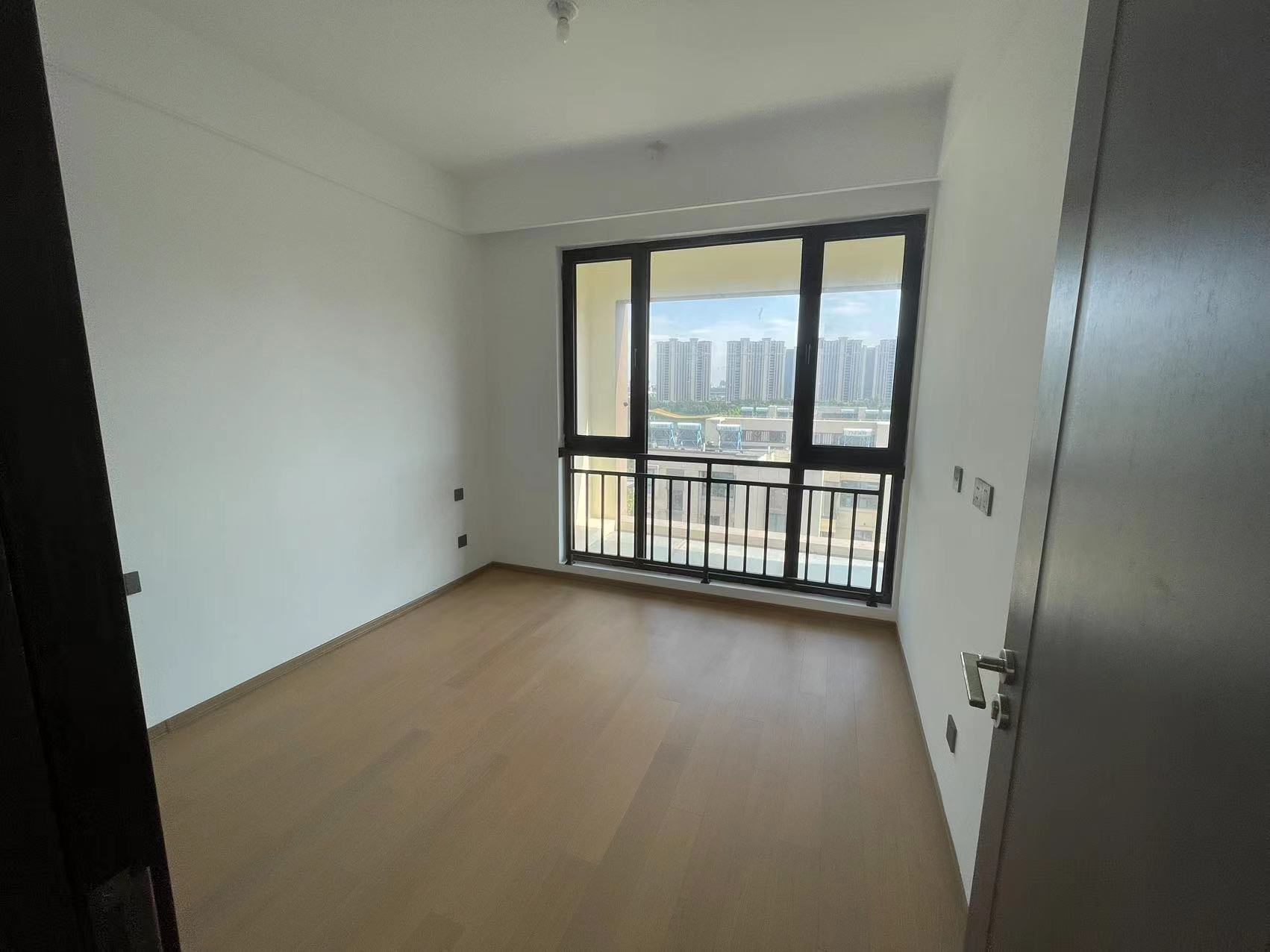 春风南岸东园 4室2厅3卫 167.00m&sup2;