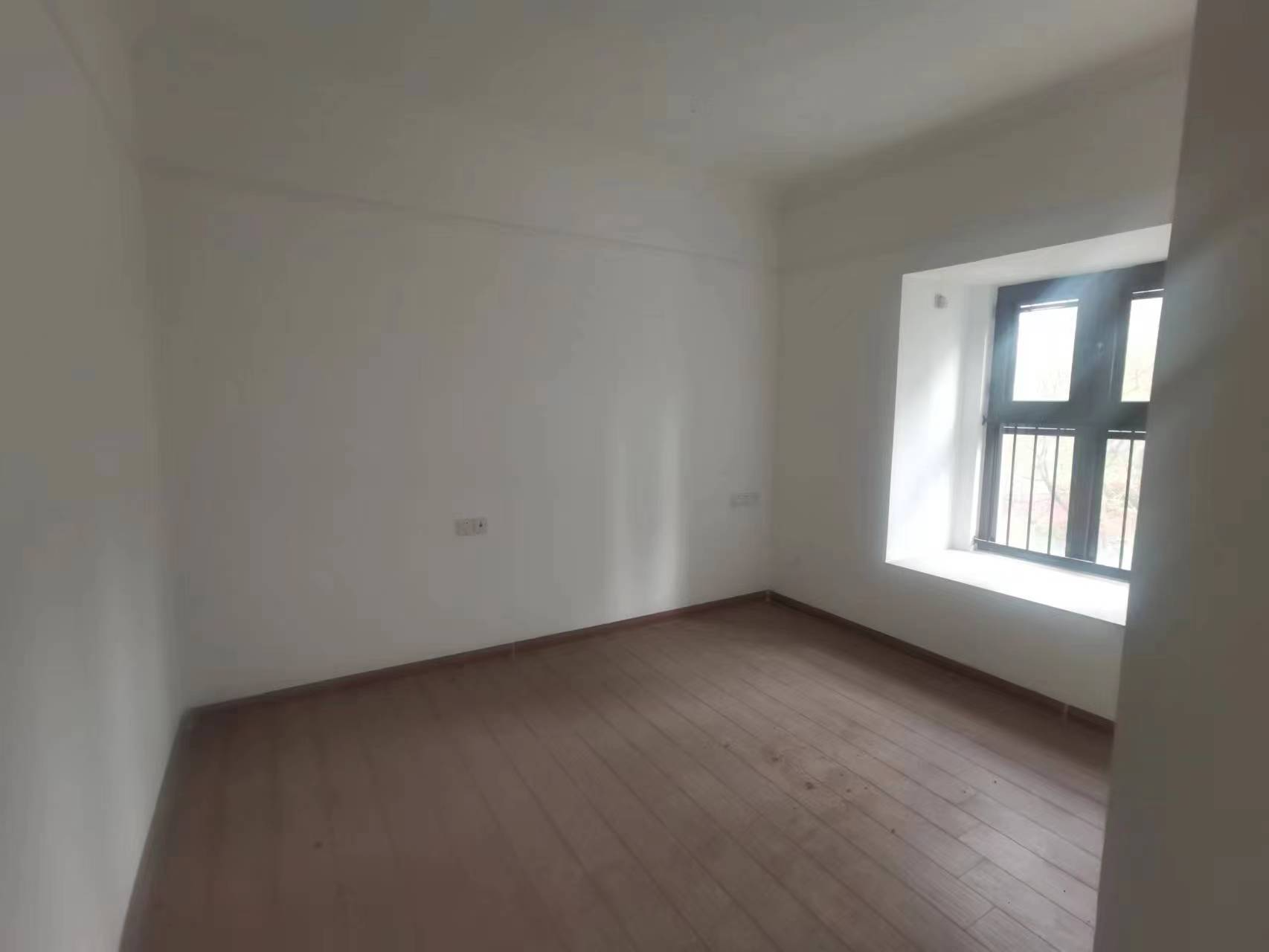 碧桂园时代悦城 4室2厅3卫 192m&sup2;