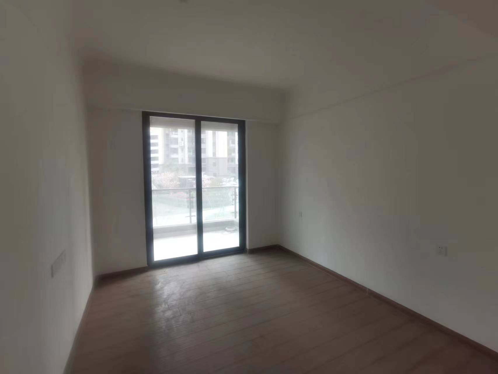 碧桂园时代悦城 4室2厅3卫 192m&sup2;
