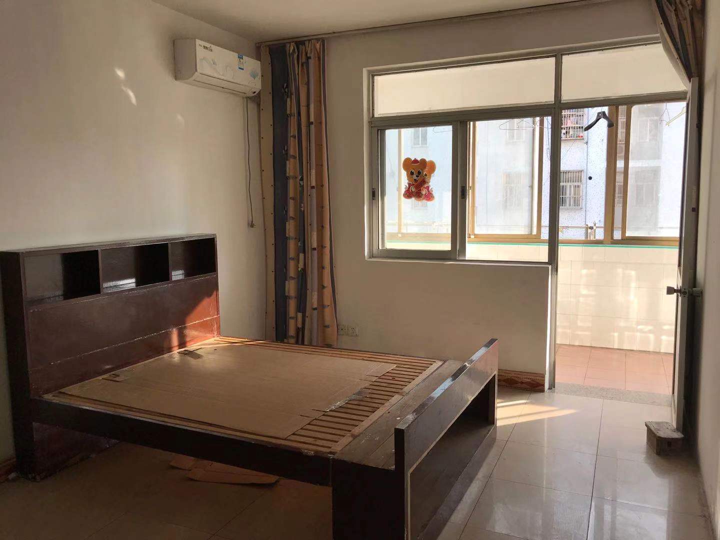 金和小区 3室2厅1卫 99m&sup2;