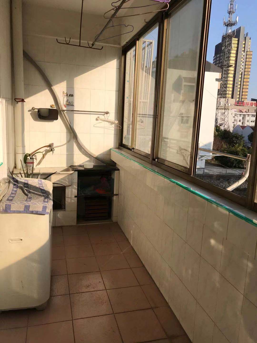 金和小区 3室2厅1卫 99m&sup2;