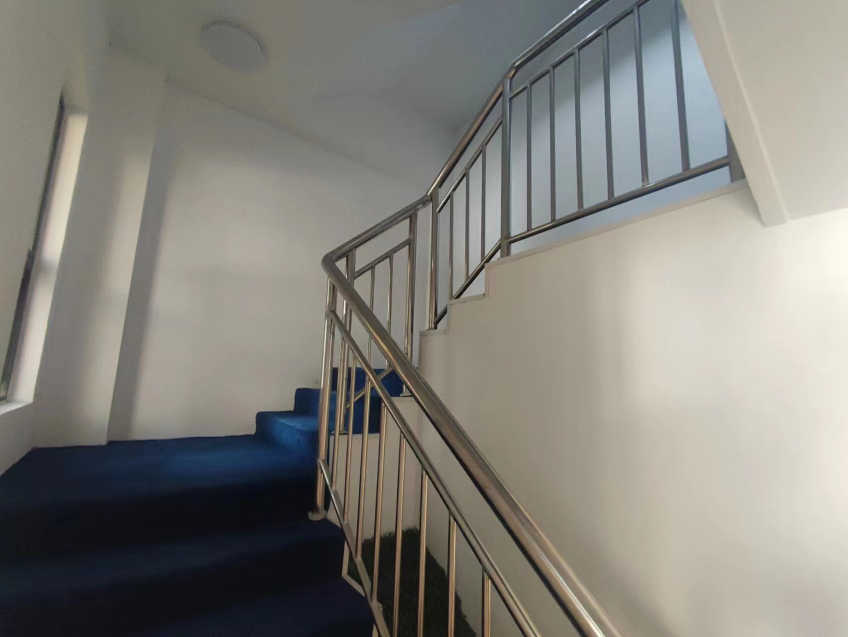 中港城 3室1厅1卫 111.20m&sup2;
