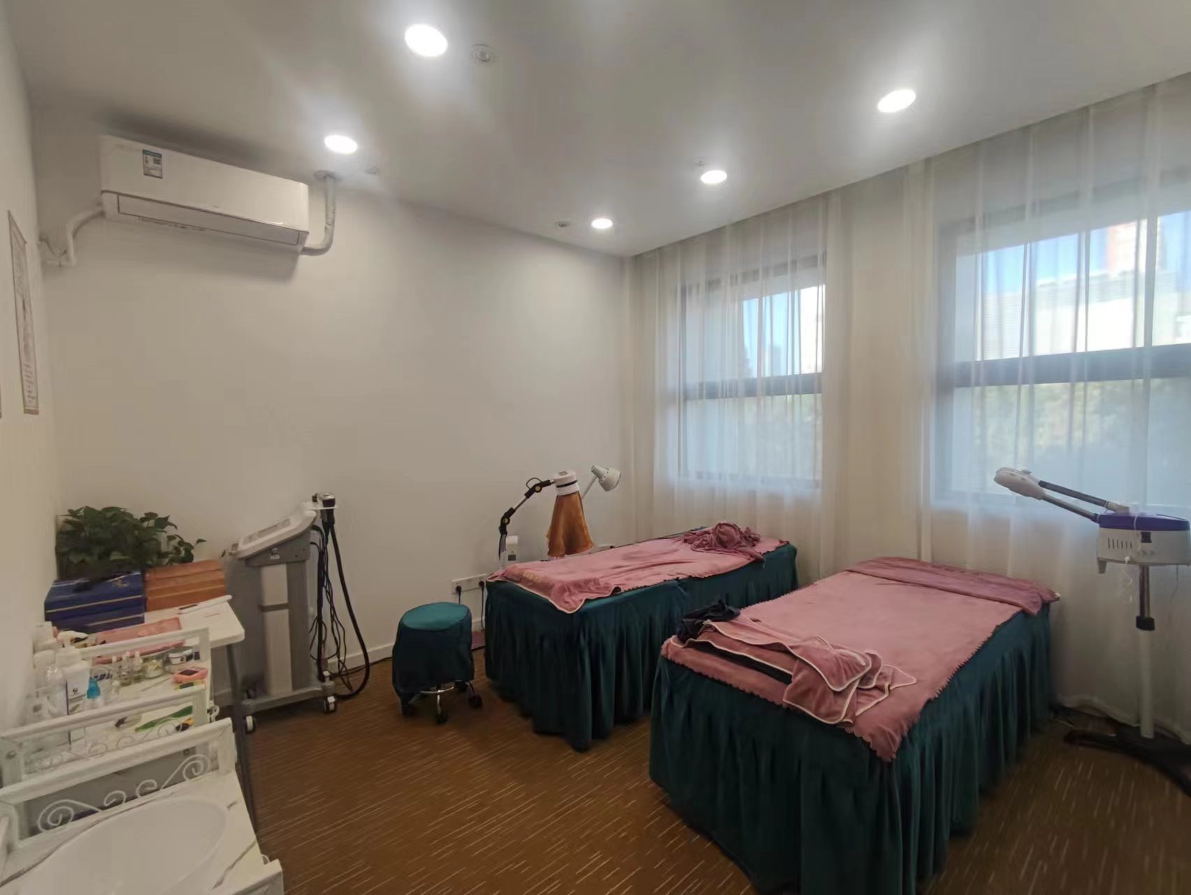 中港城 3室1厅1卫 111.20m&sup2;