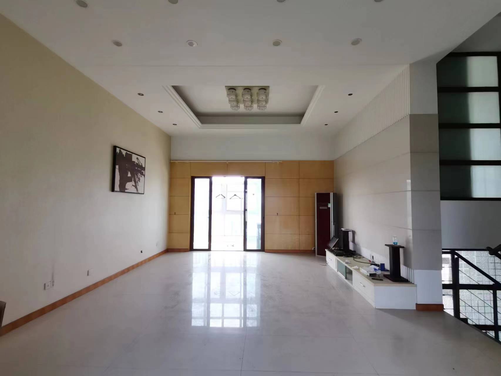 世纪城 5室2厅2卫 264.05m²