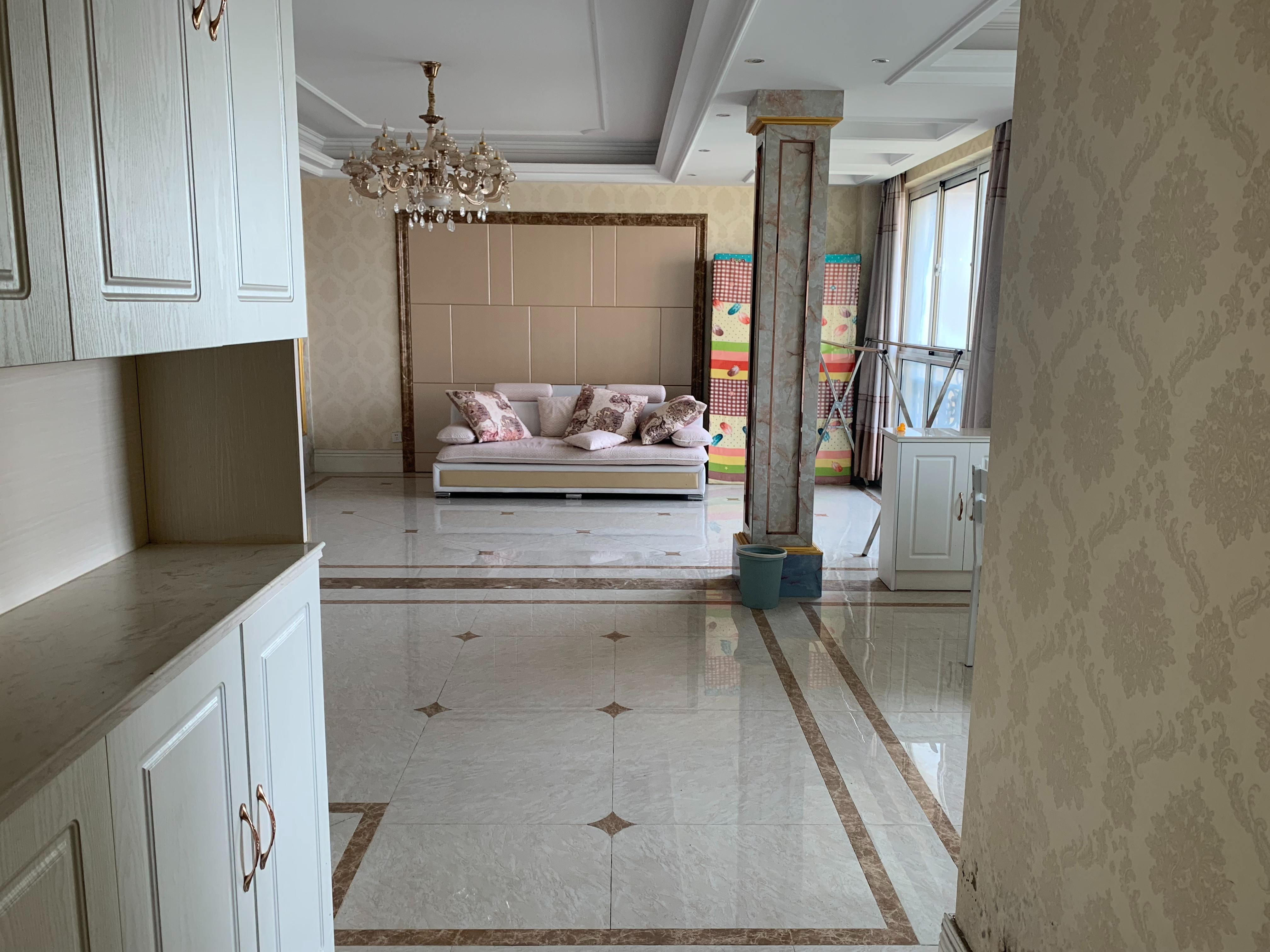 中南世纪花城二期 3室2厅1卫 123.6m&sup2;