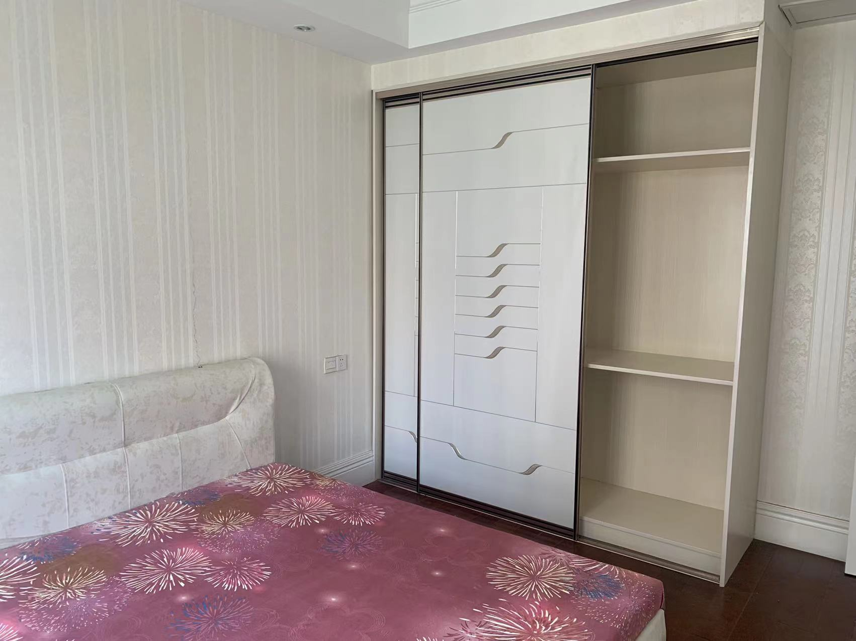中南世纪花城二期 3室2厅1卫 123.6m&sup2;