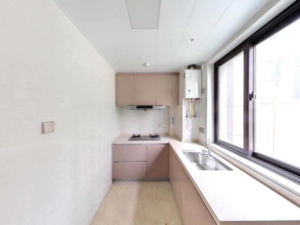 上悦城 3室2厅2卫 115m&sup2;