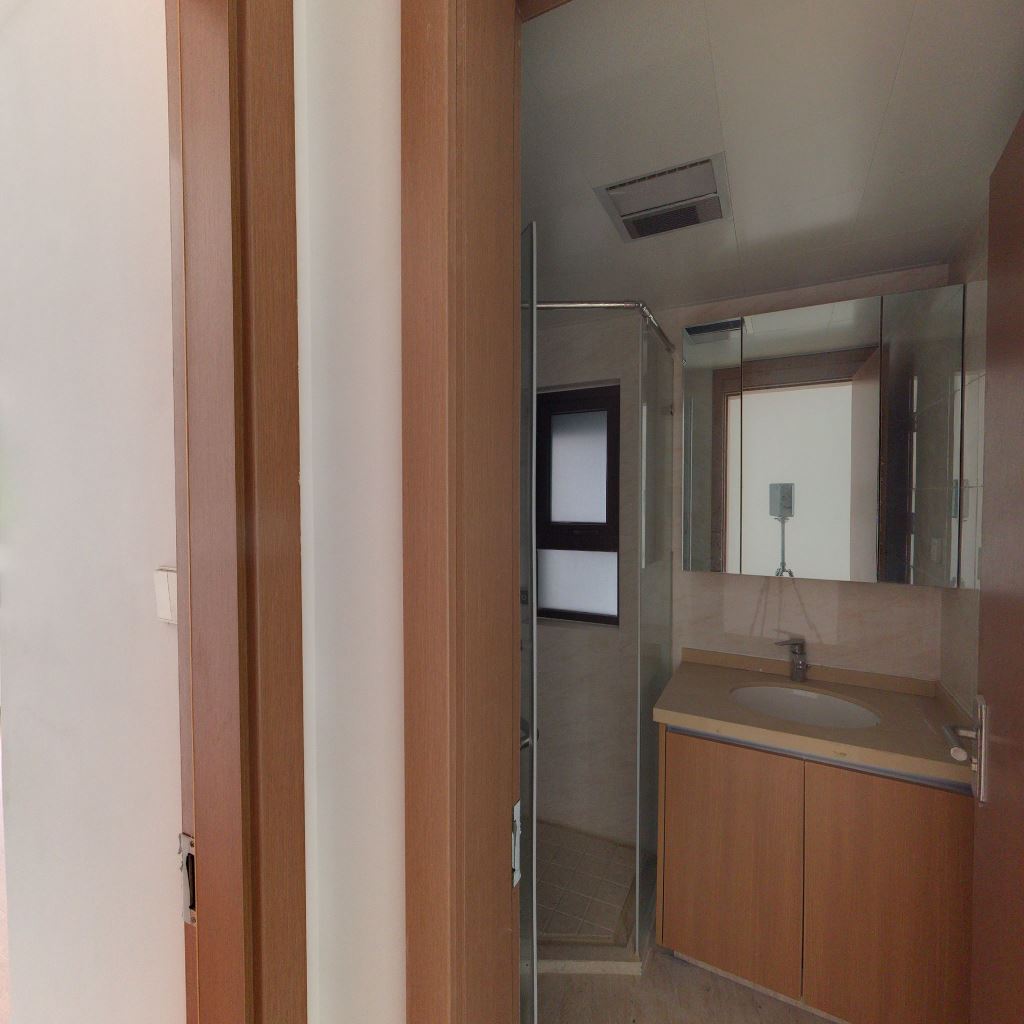 上悦城 3室2厅2卫 115m&sup2;