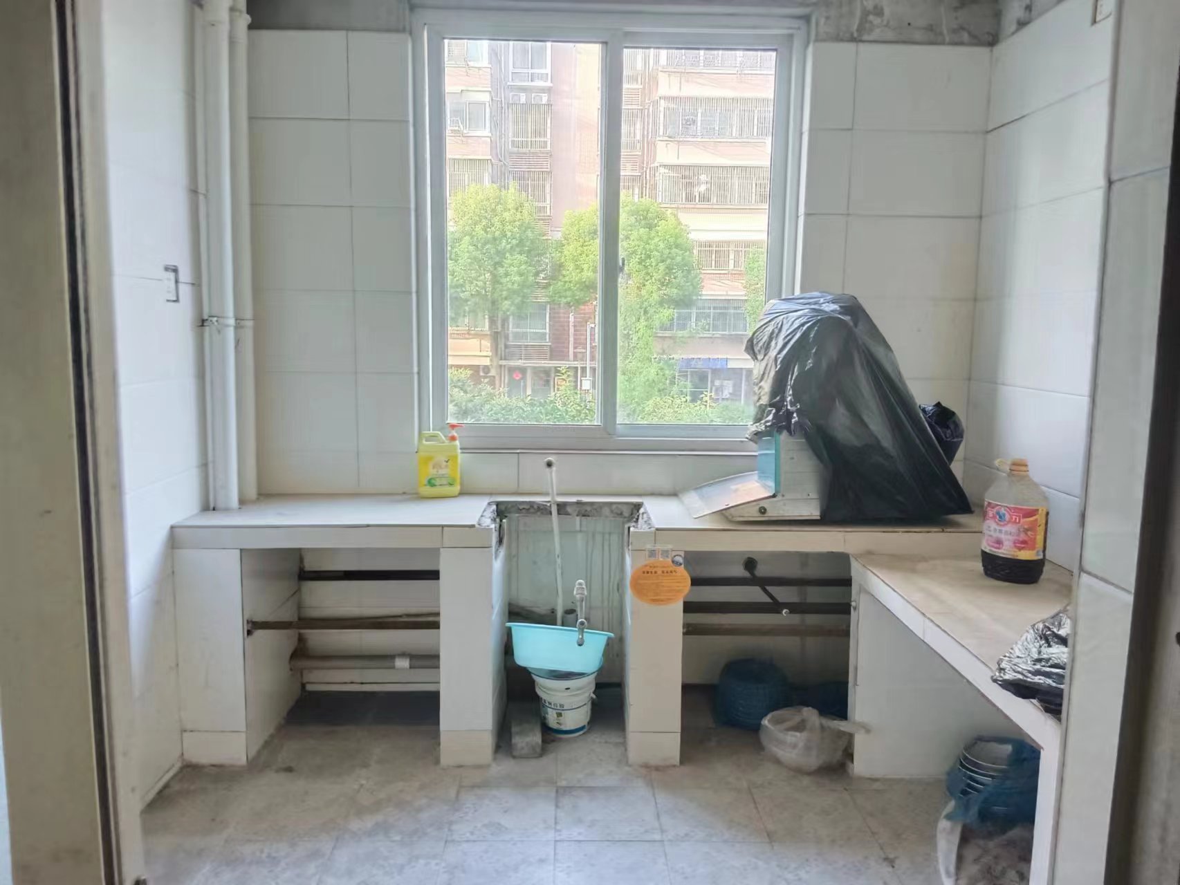 天虹苑 3室2厅2卫 134m&sup2;