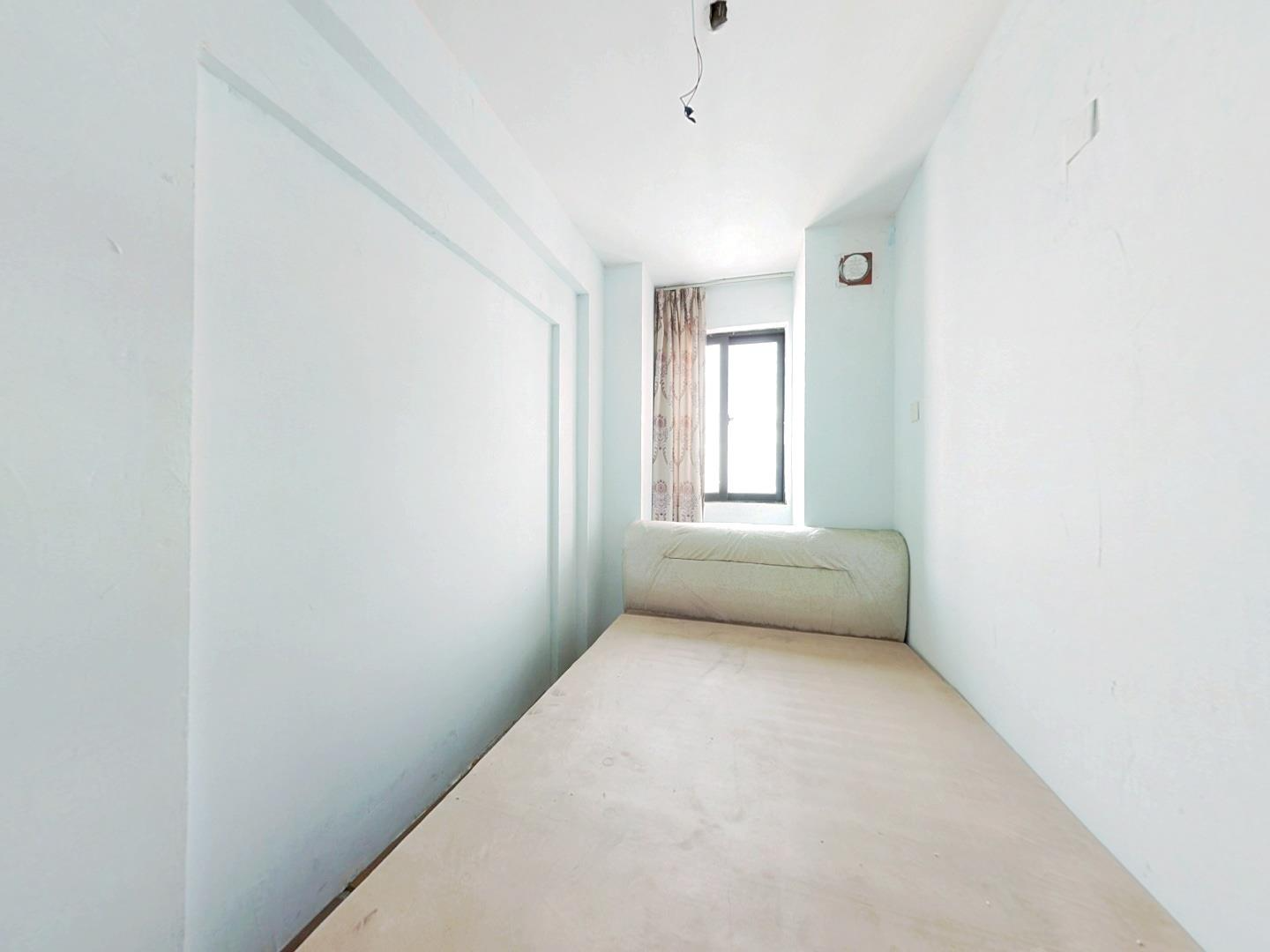七星花园 5室2厅2卫 250m&sup2;