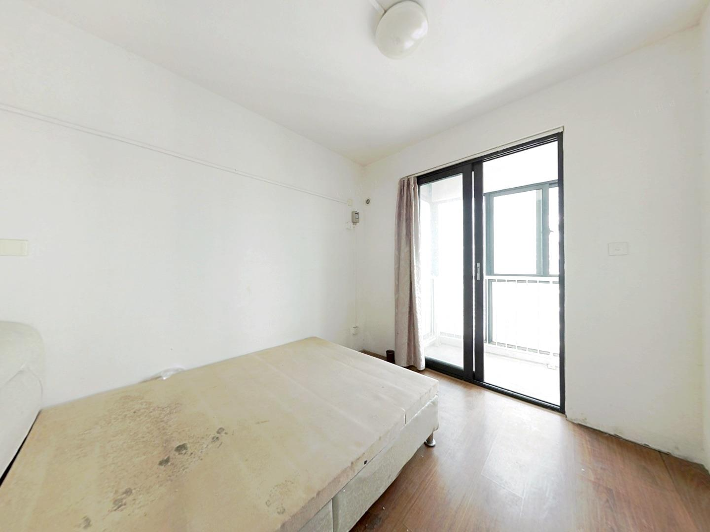 七星花园 5室2厅2卫 250m&sup2;