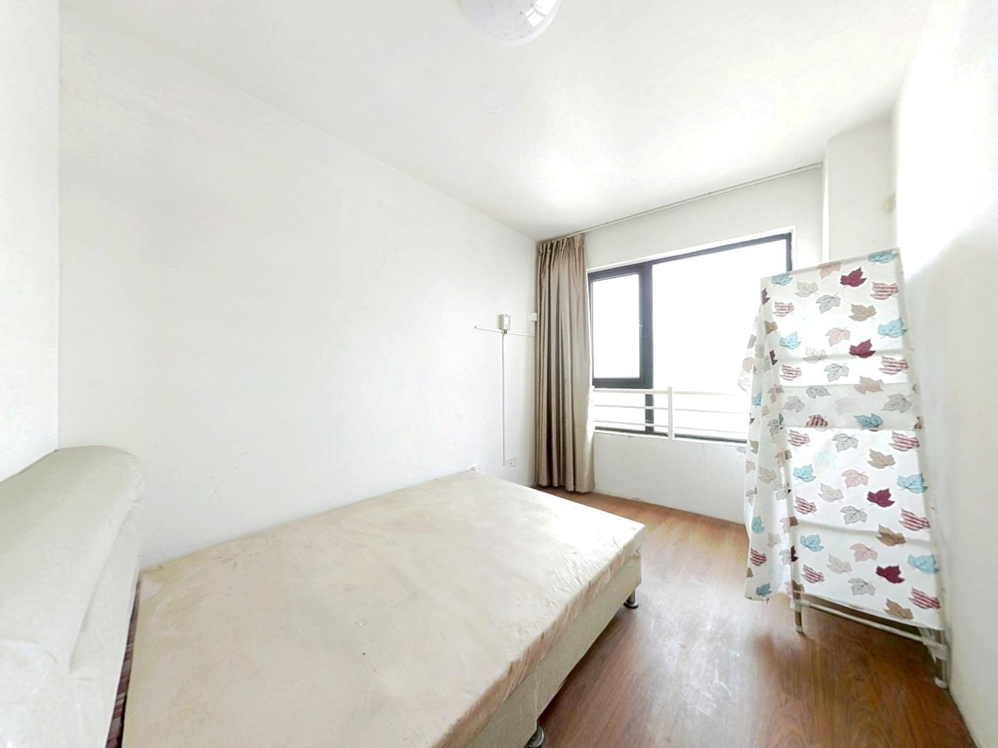 七星花园 5室2厅2卫 250m&sup2;