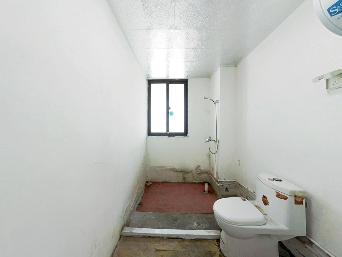 七星花园 5室2厅2卫 250m&sup2;