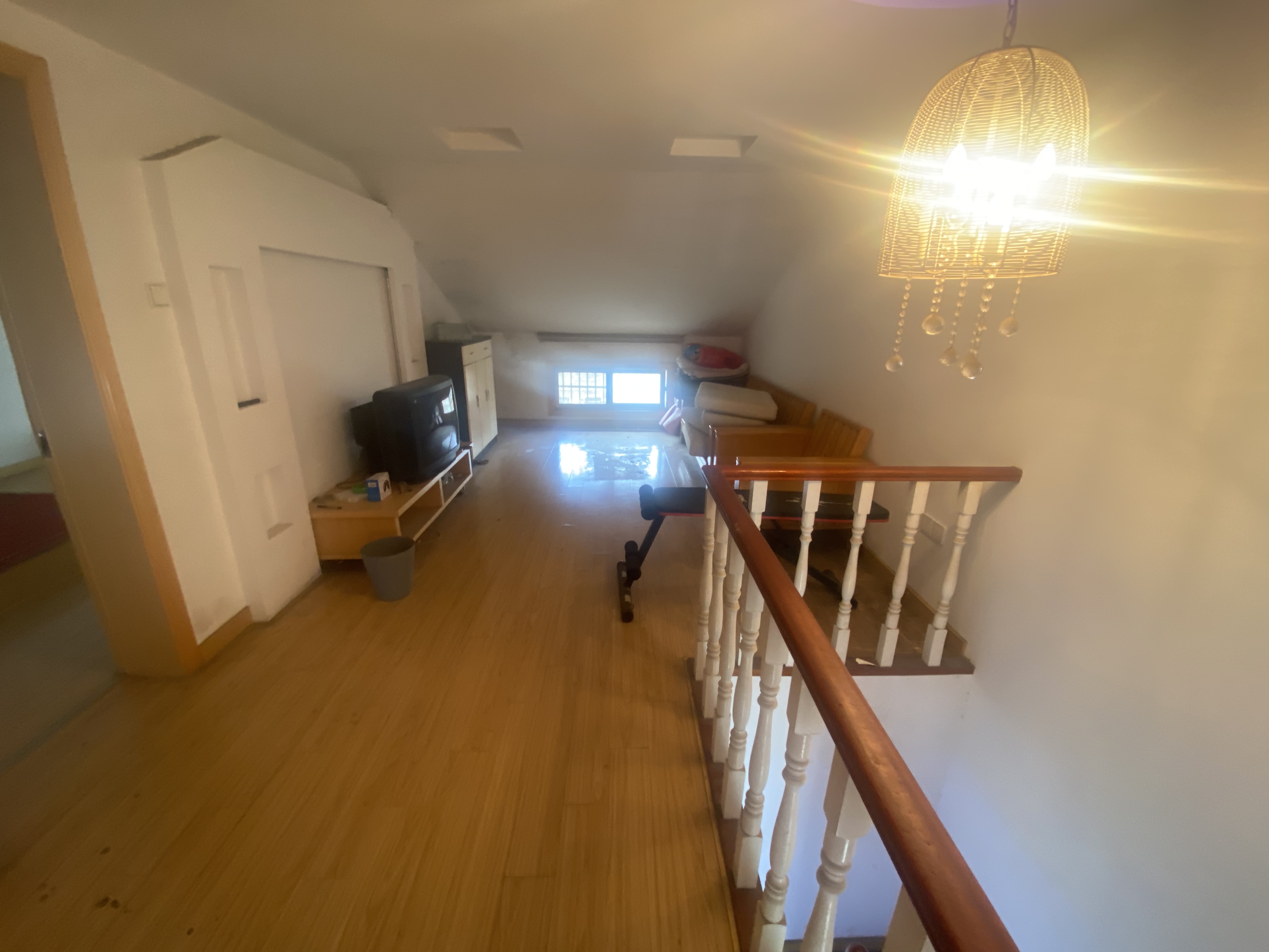 海港新村 3室1厅1卫 69m&sup2;