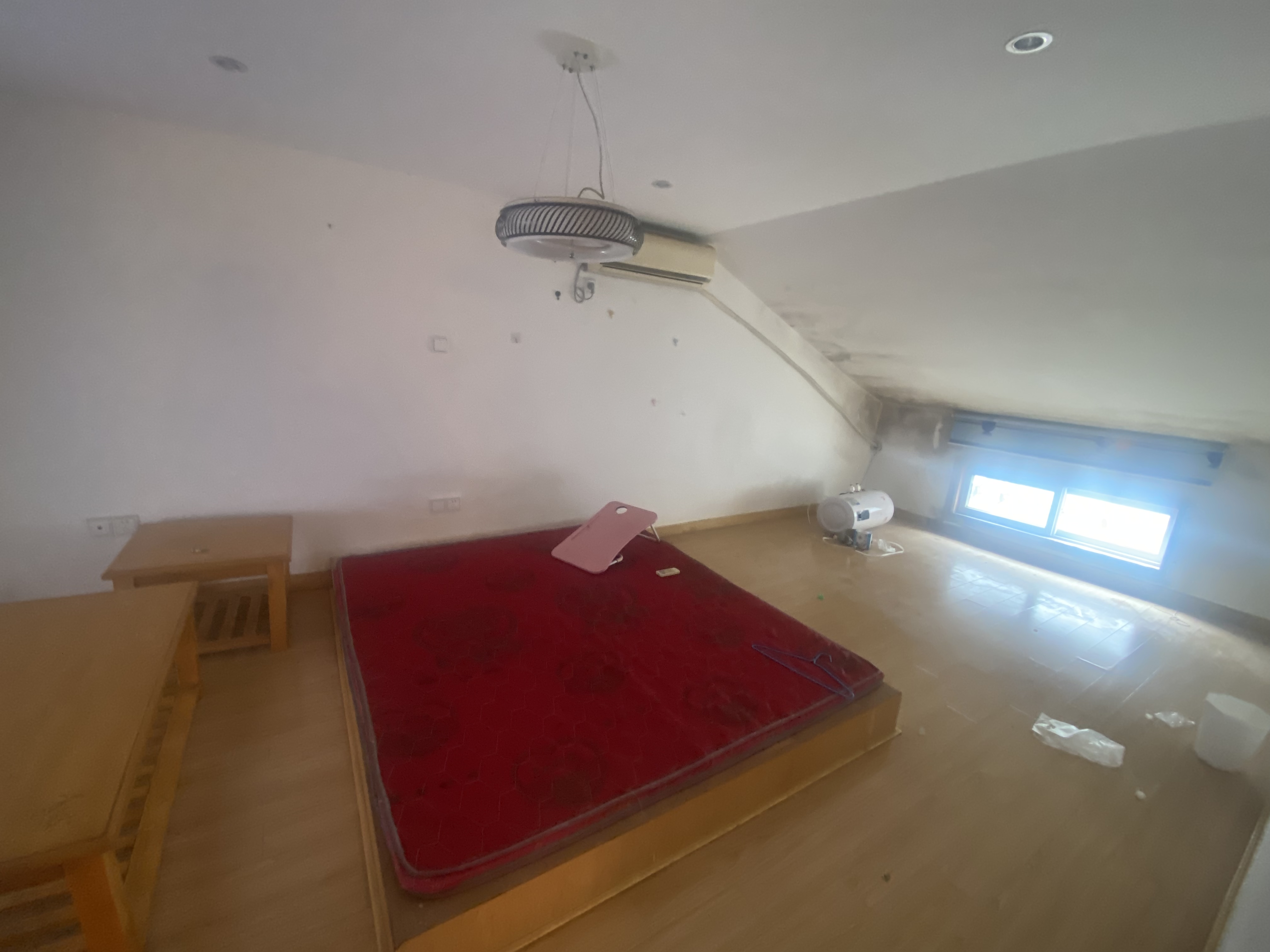 海港新村 3室1厅1卫 69m&sup2;