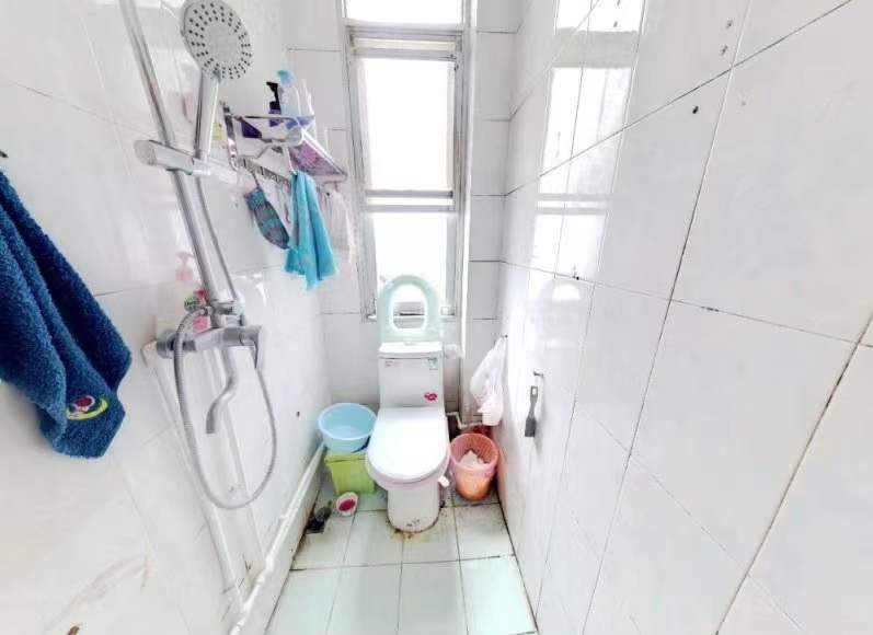 濠东路63号 2室2厅1卫 75.13m&sup2;