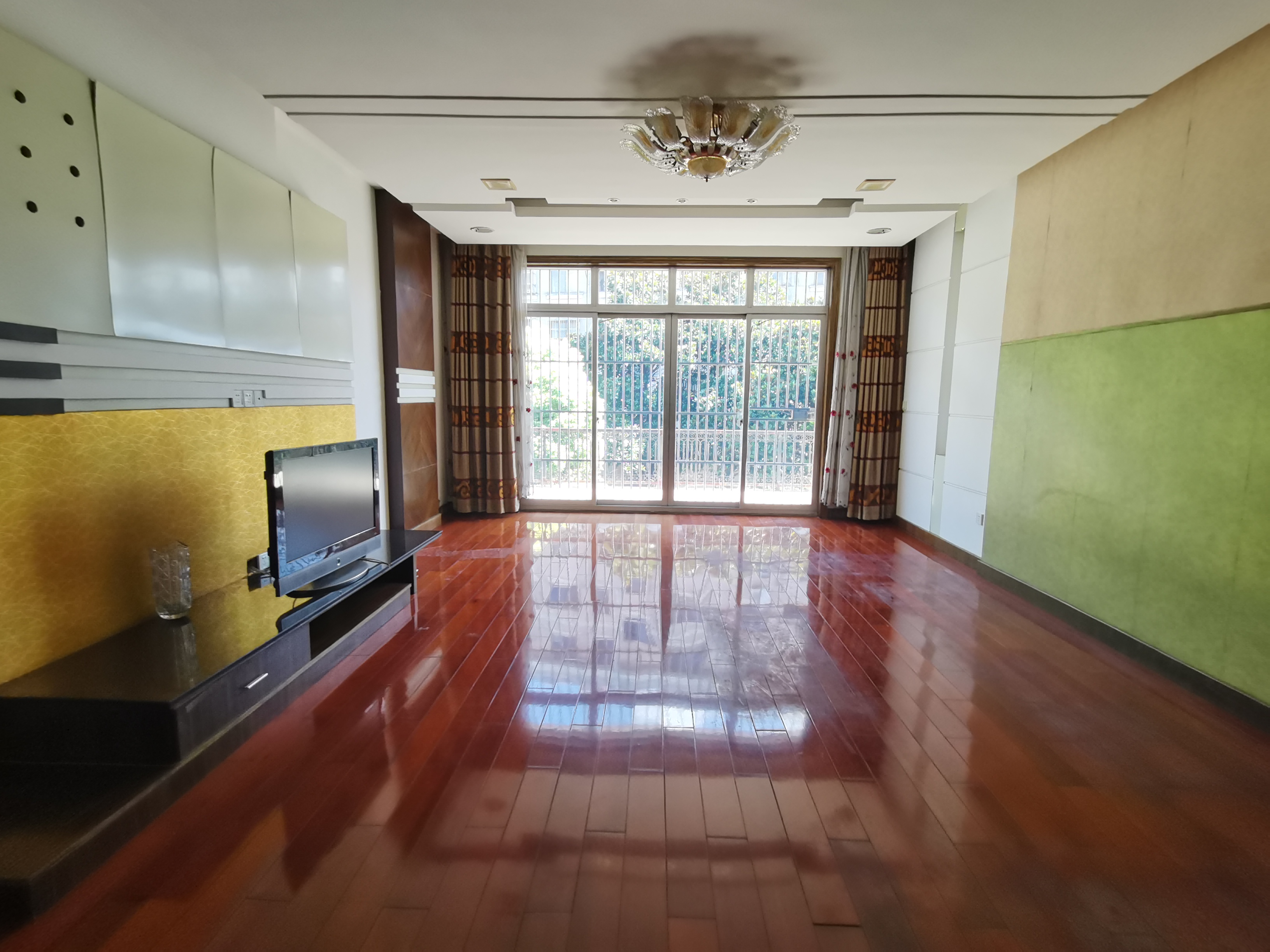 华德公寓 5室3厅3卫 550m&sup2;