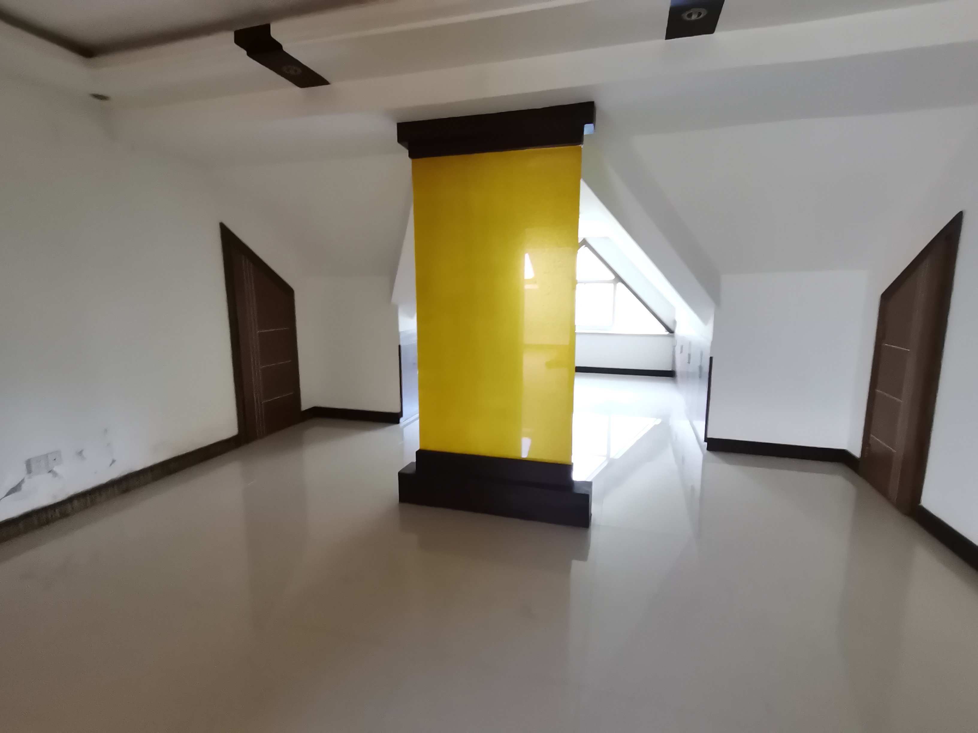 华德公寓 5室3厅3卫 550m&sup2;