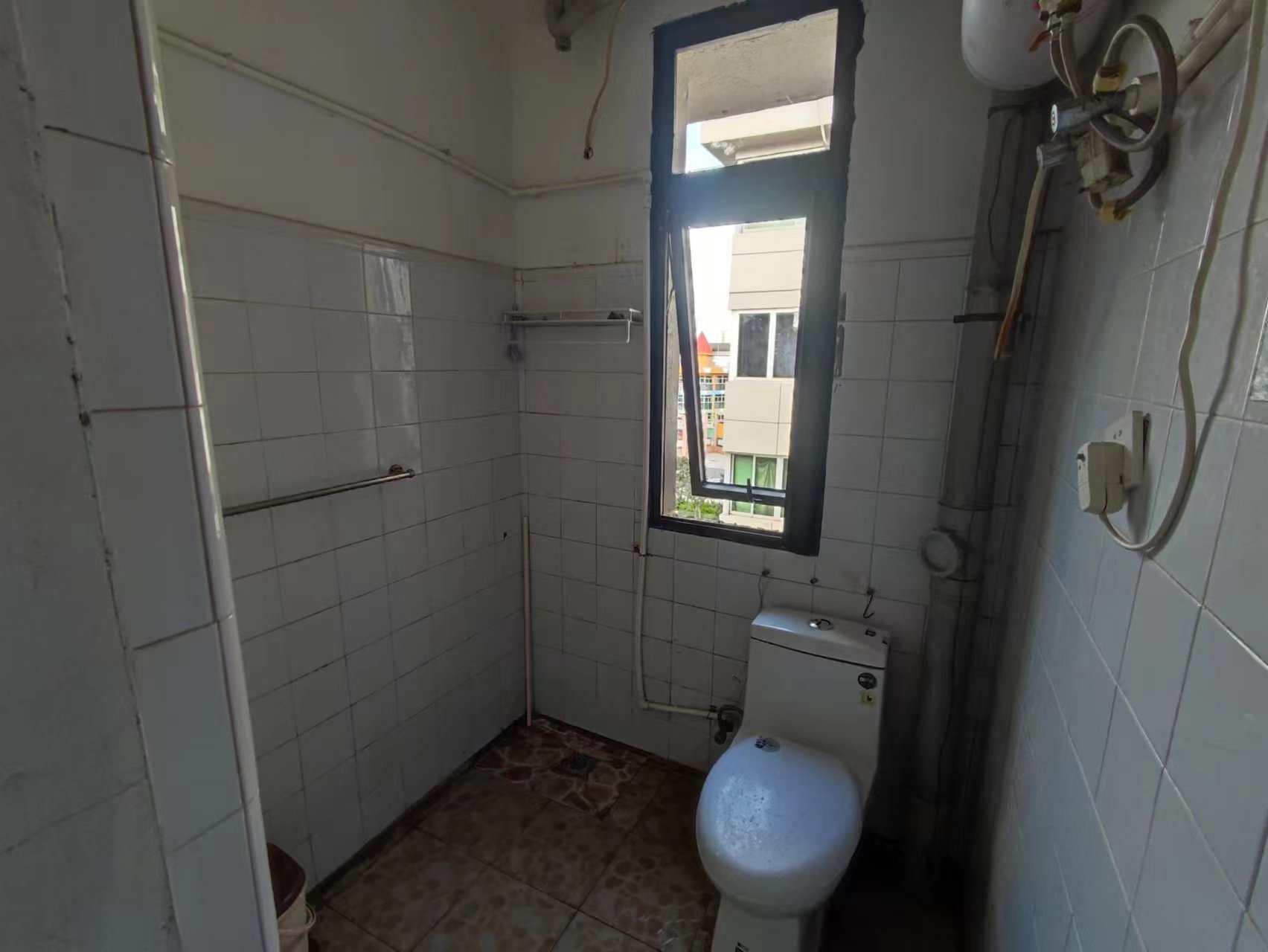 怡园新村 2室2厅1卫 74m&sup2;