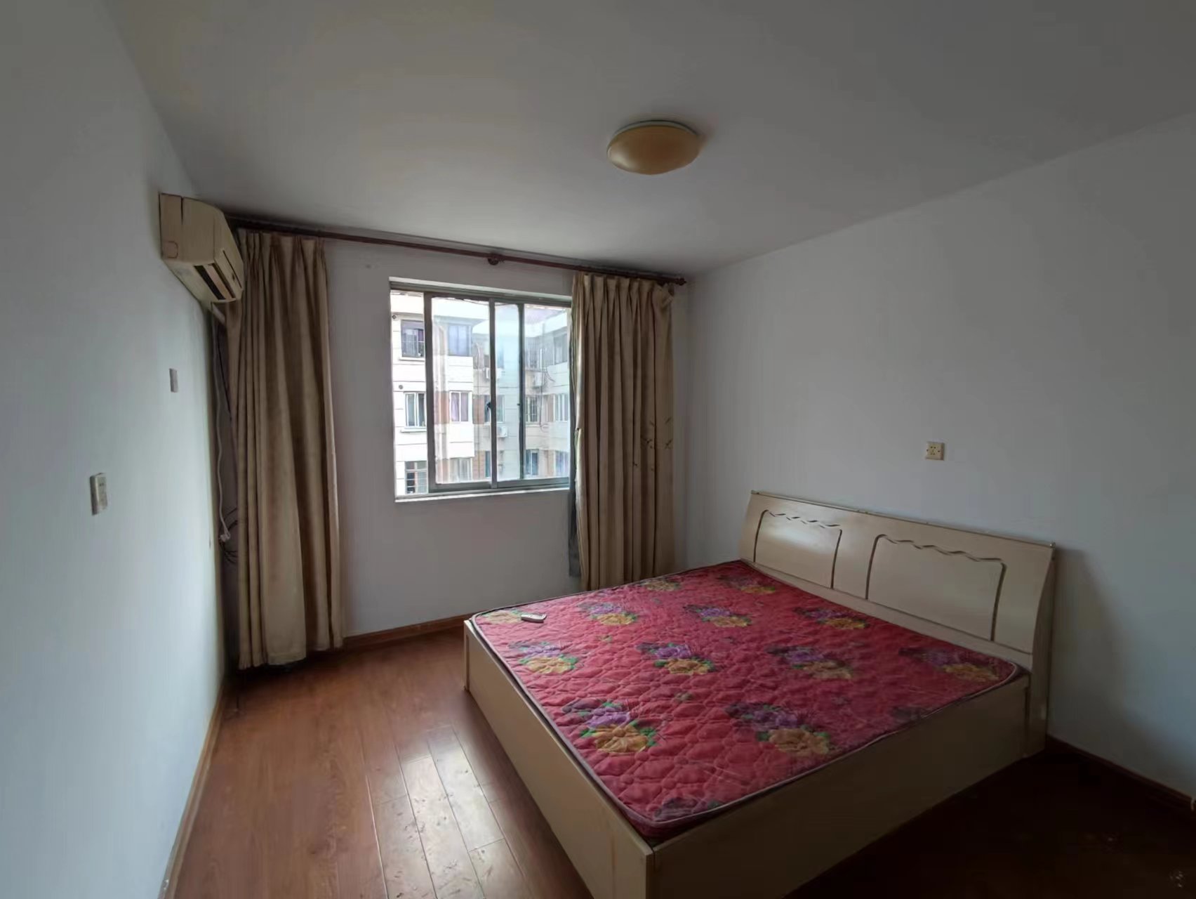 怡园新村 2室2厅1卫 74m&sup2;
