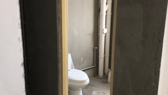兴石花园 3室2厅1卫 107m&sup2;