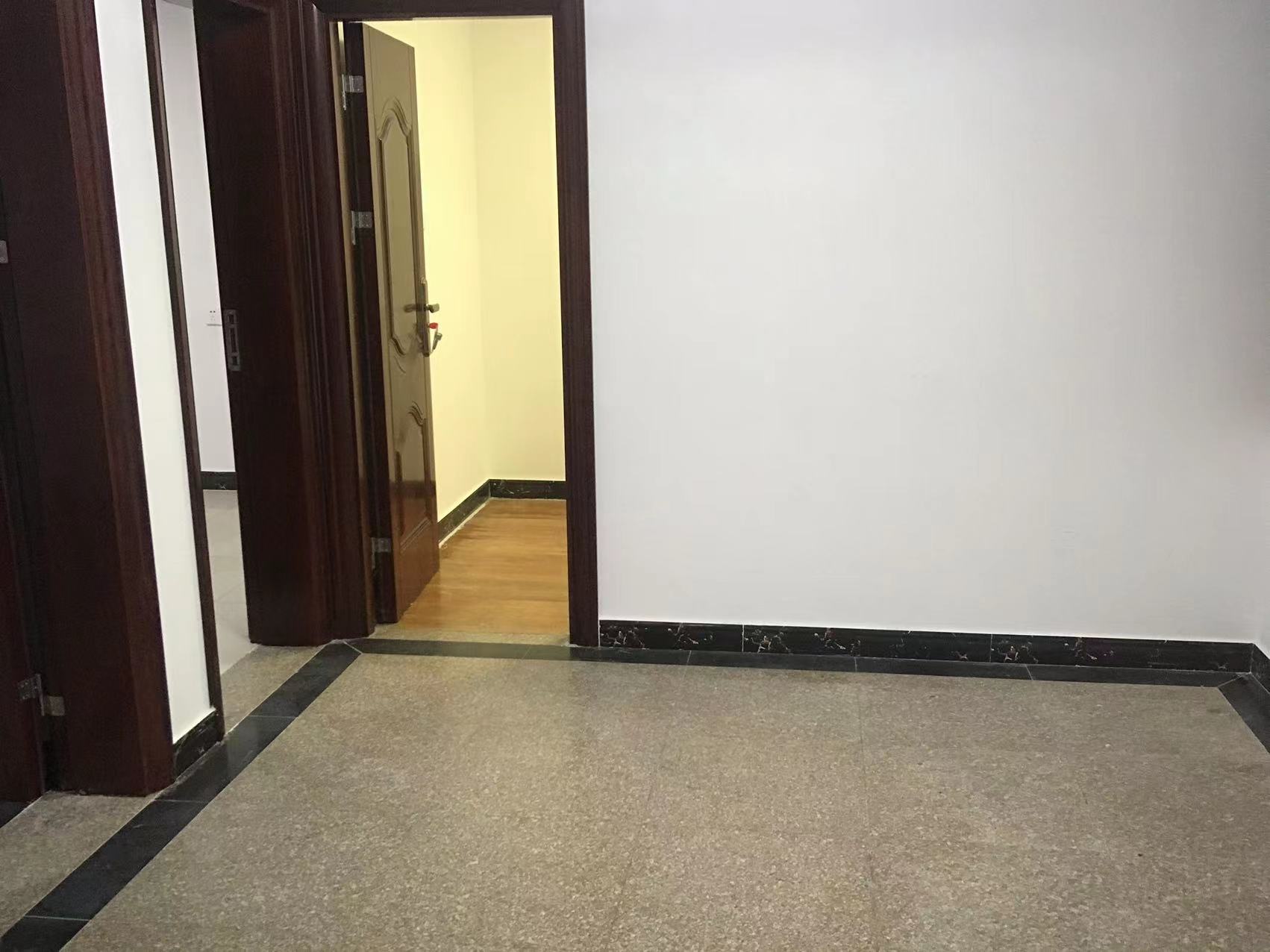 城港新村 3室1厅1卫 88m²