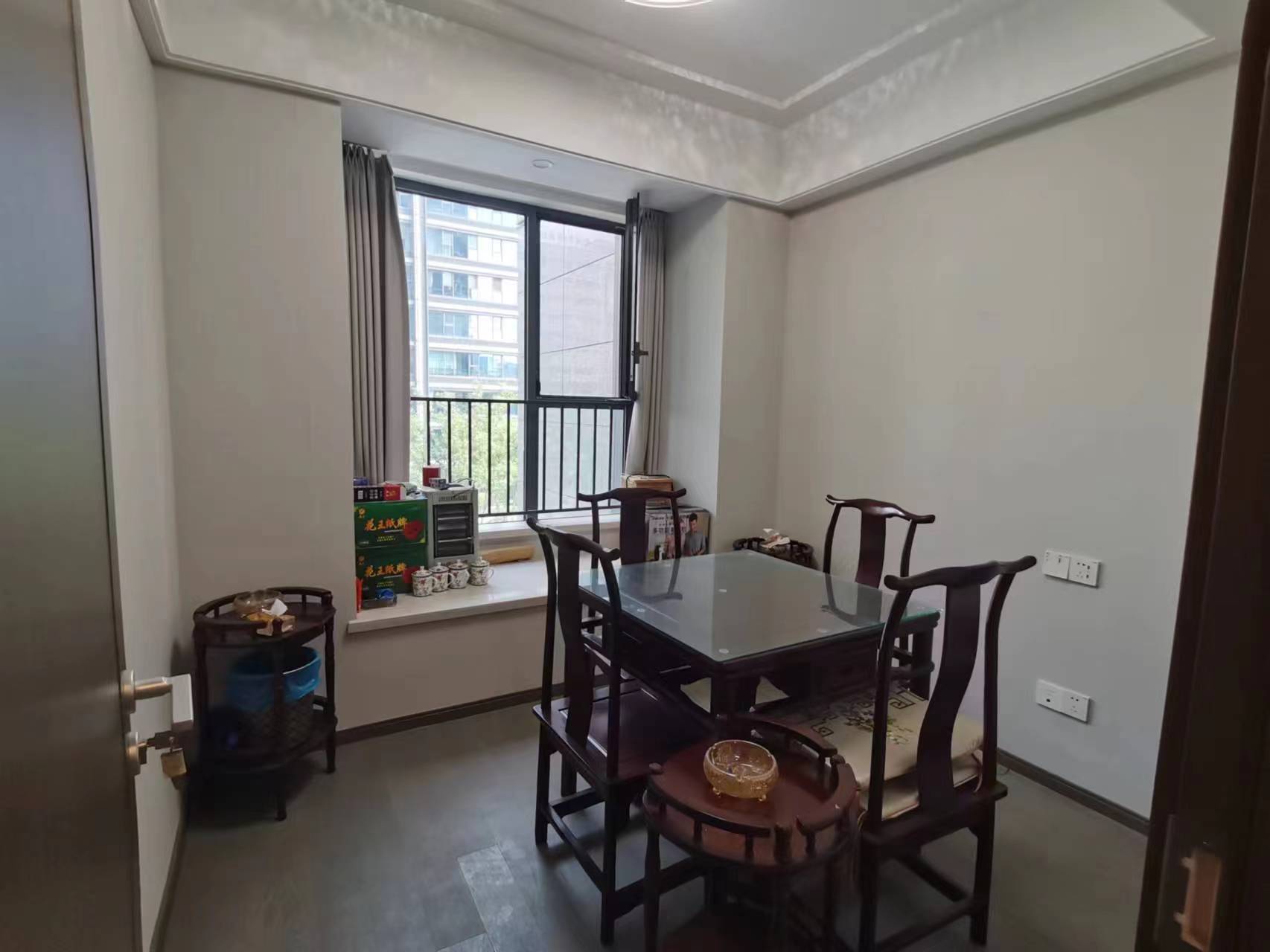 绿城&middot;晓风印月 5室2厅3卫 202.32m&sup2;