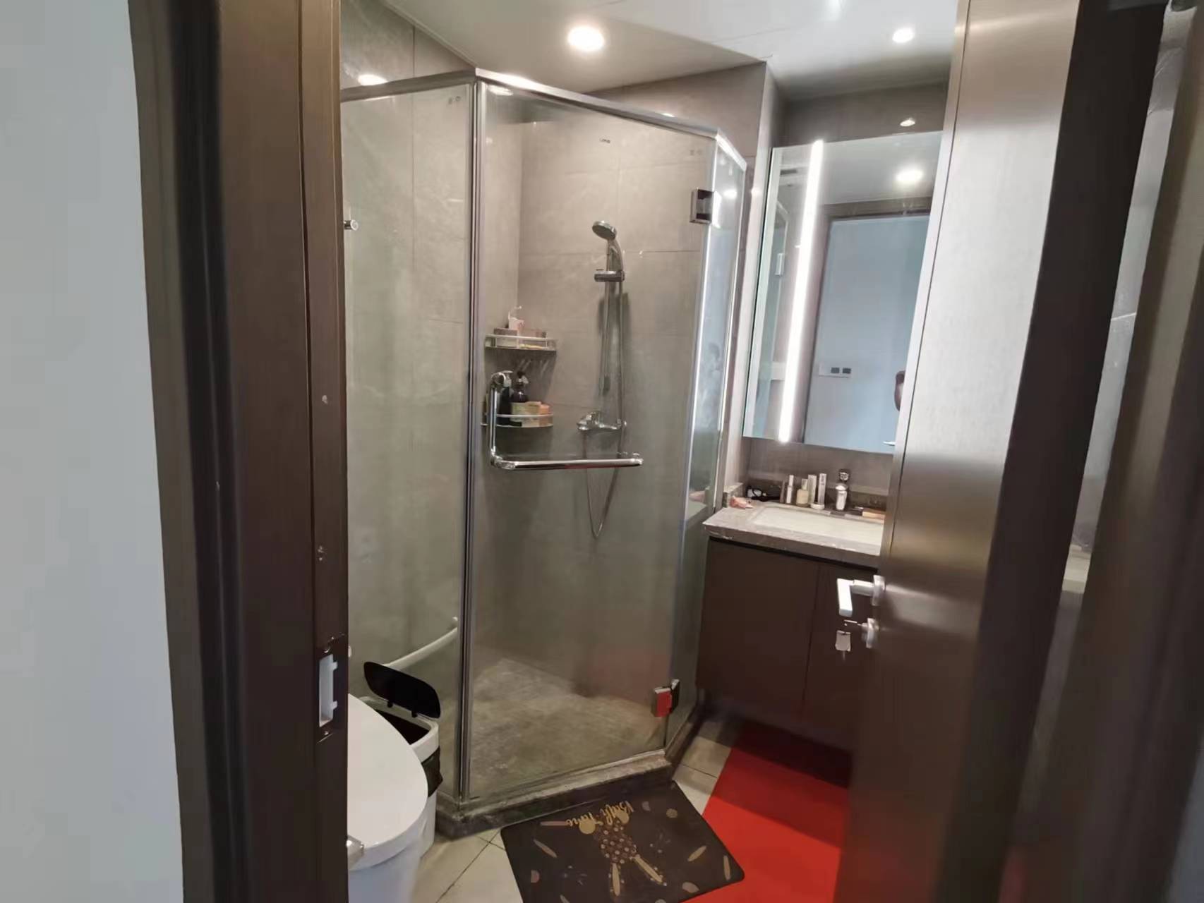 绿城&middot;晓风印月 5室2厅3卫 202.32m&sup2;