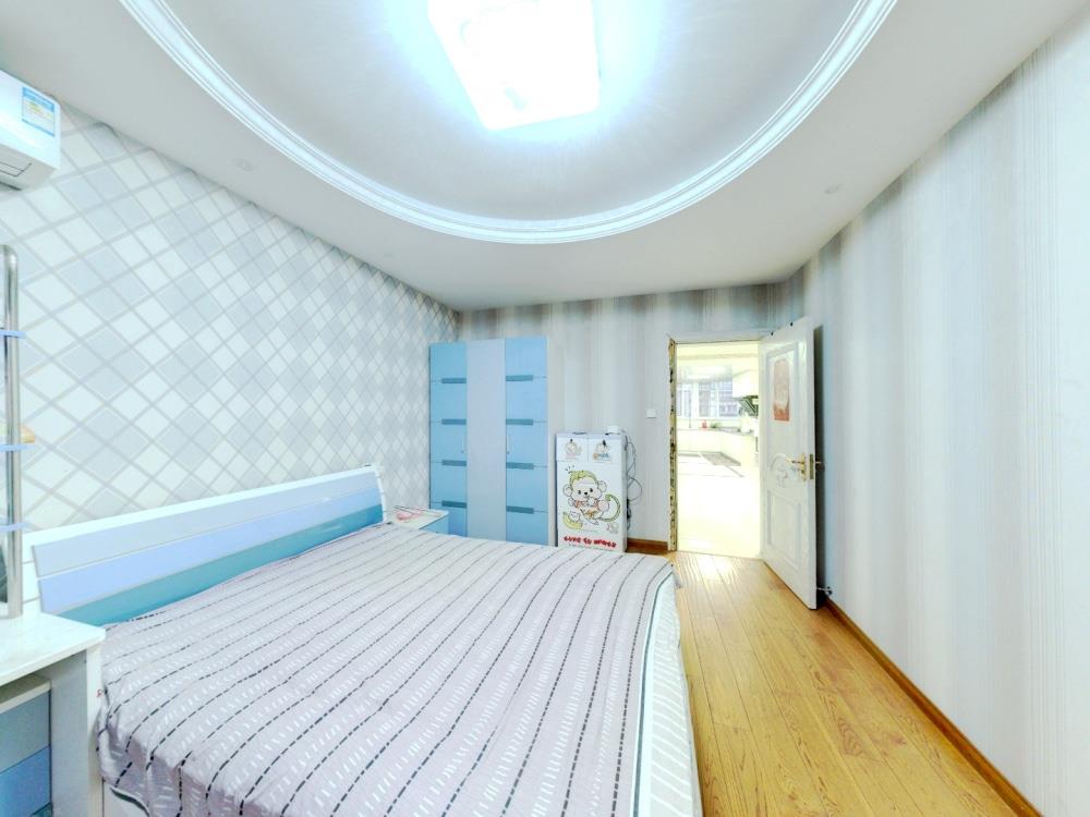 丽康花园 3室2厅1卫 94m&sup2;