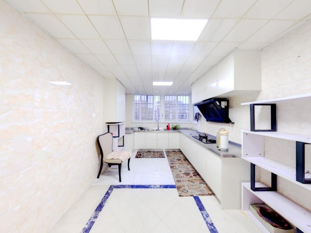 丽康花园 3室2厅1卫 94m&sup2;