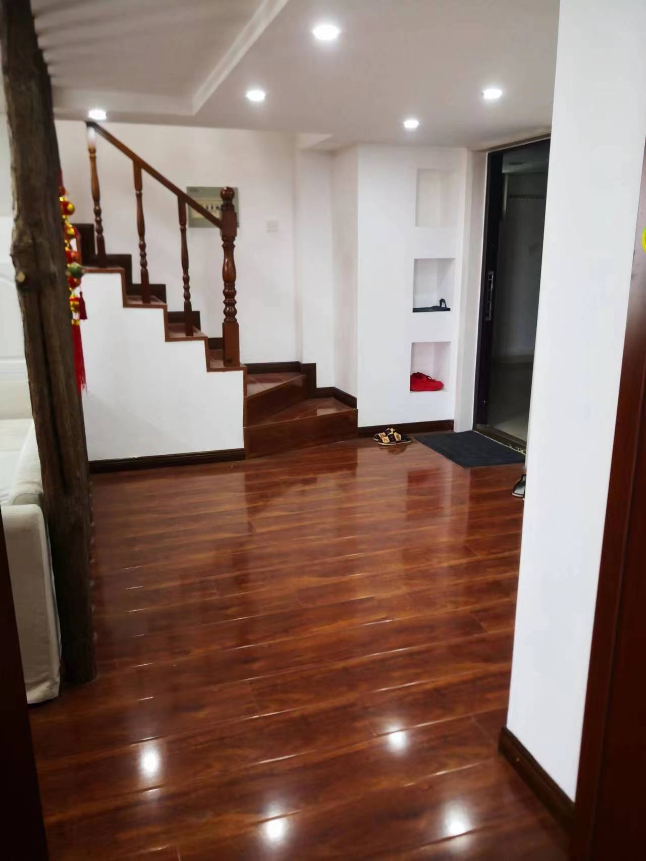 五洲国际广场 4室2厅2卫 190m&sup2;