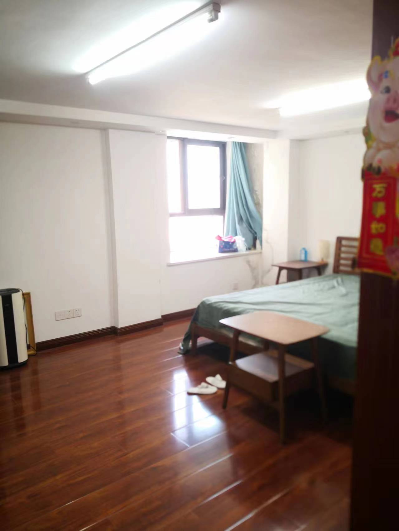 五洲国际广场 4室2厅2卫 190m&sup2;