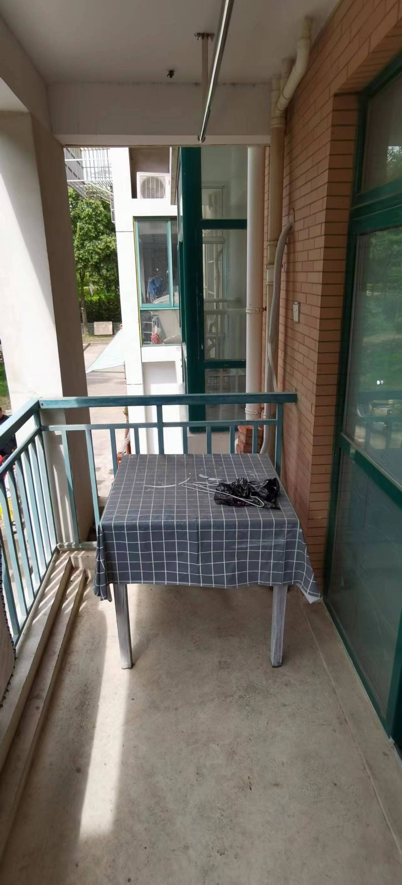 源兴花苑南区 1室1厅1卫 68m&sup2;