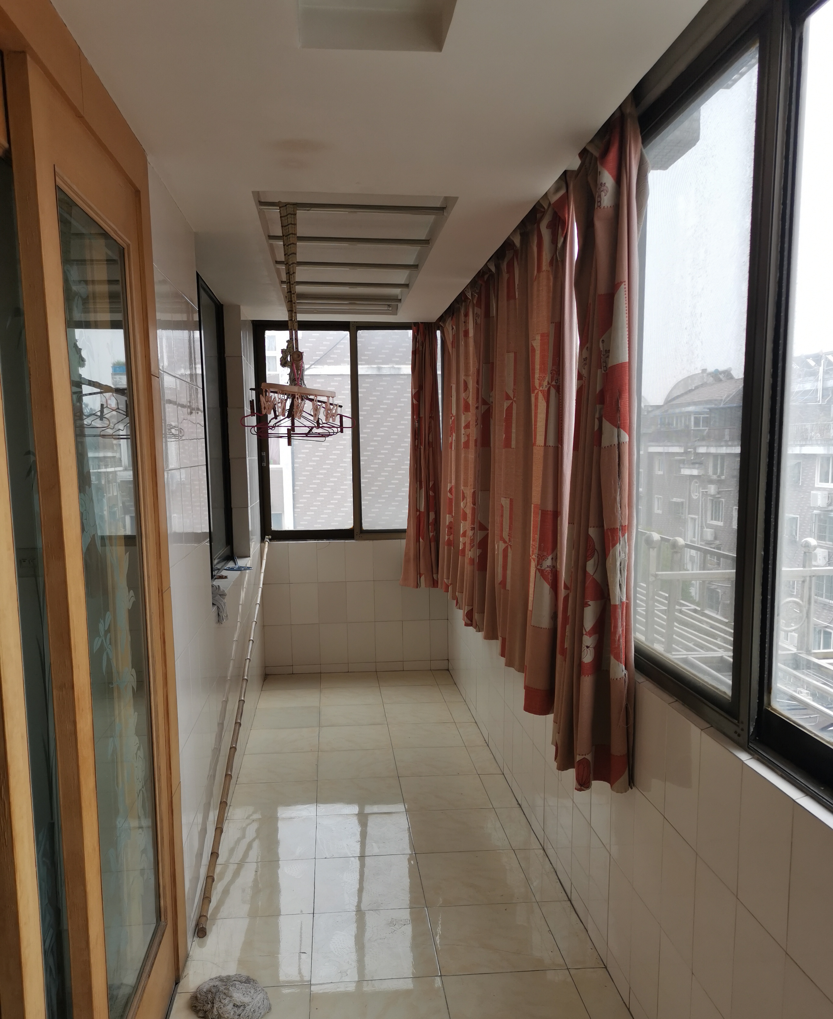 威美公寓 4室2厅2卫 154m&sup2;