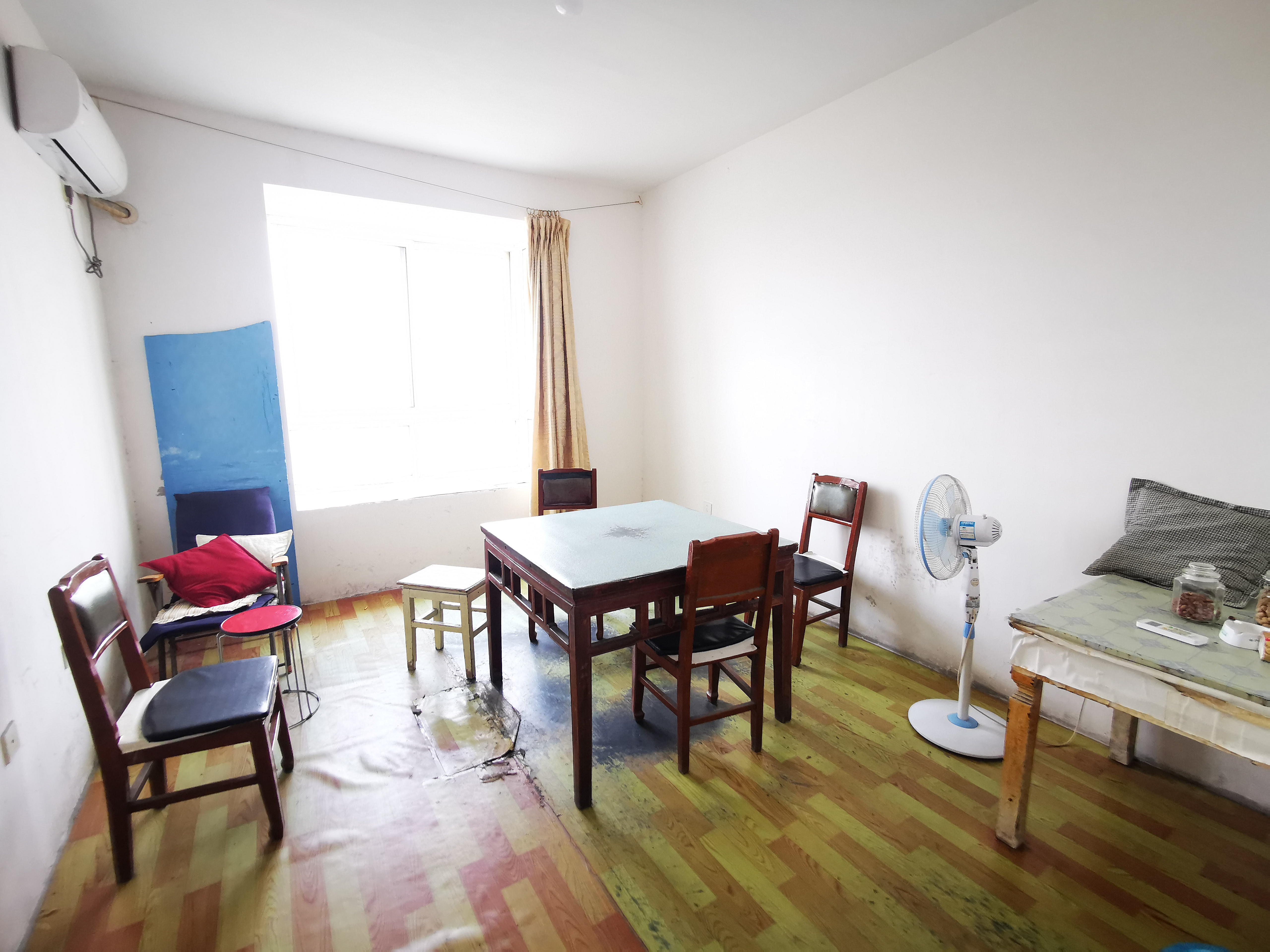 天熹苑 6室2厅2卫 209m&sup2;