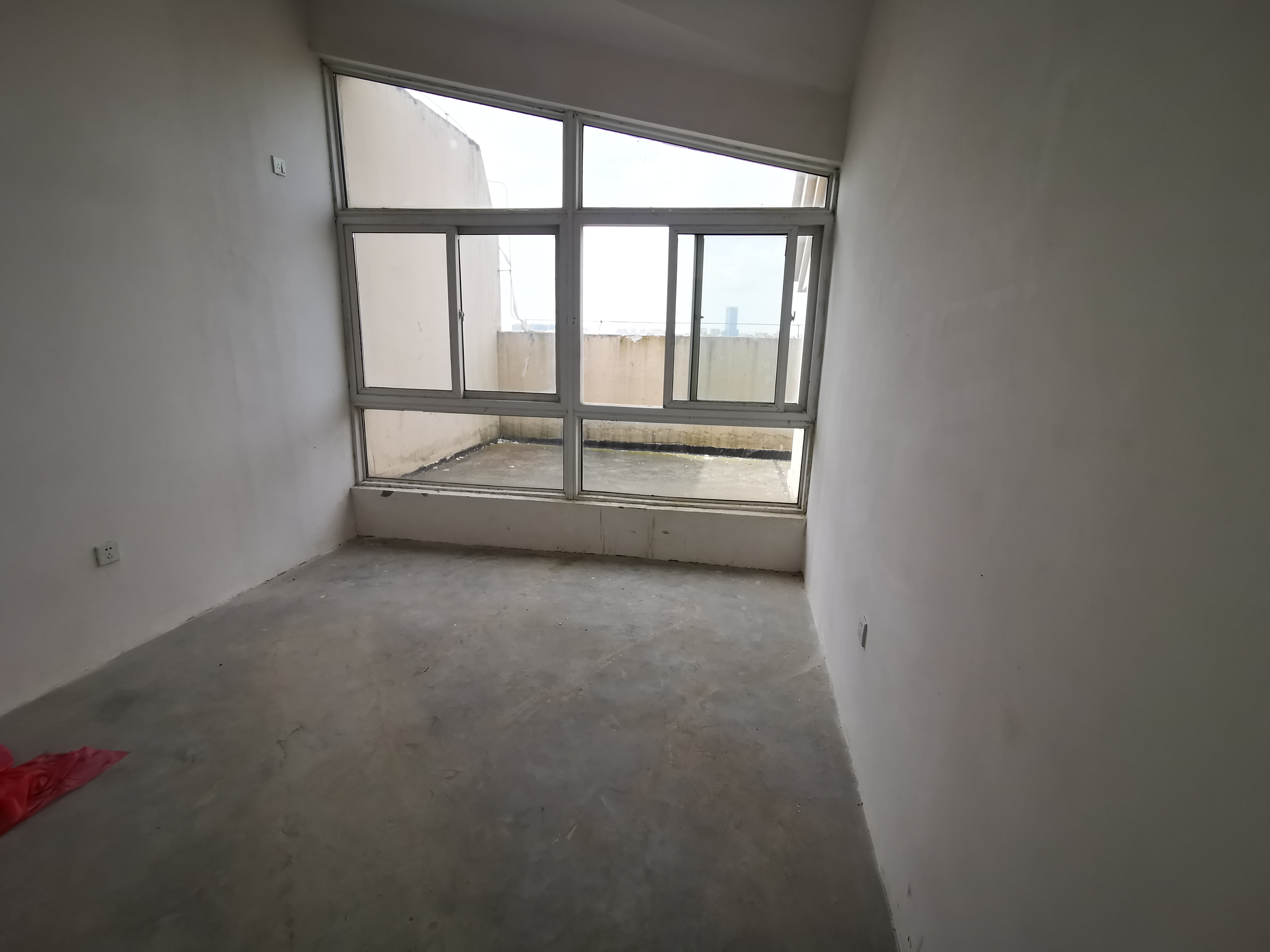 天熹苑 6室2厅2卫 209m&sup2;