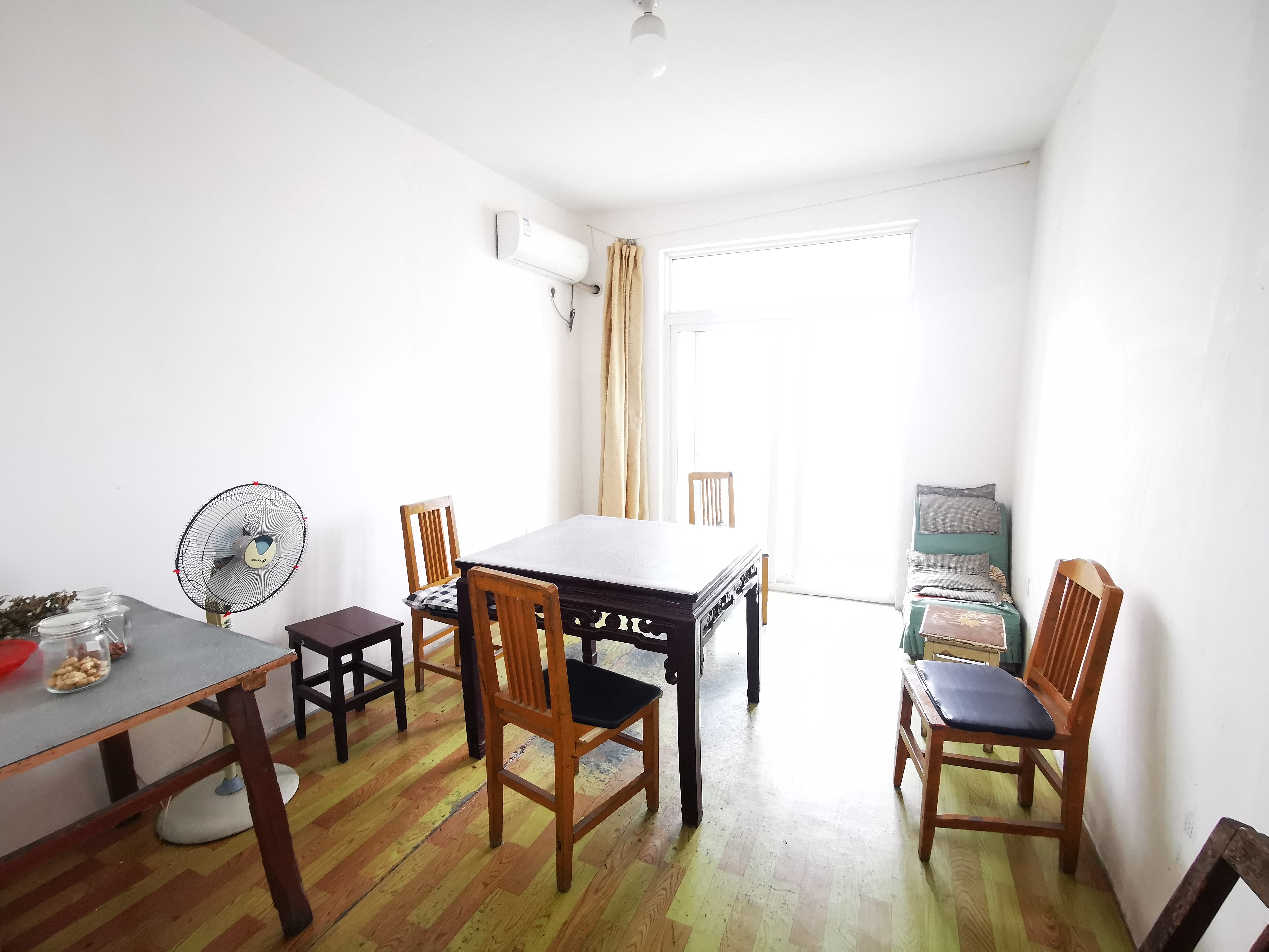 天熹苑 6室2厅2卫 209m&sup2;
