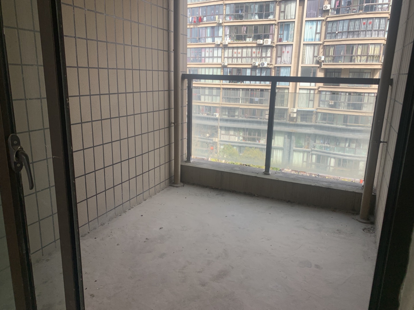 银河湾 3室2厅1卫 93m&sup2;