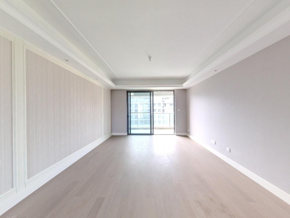绿城桂语江南 3室2厅2卫 130m&sup2;