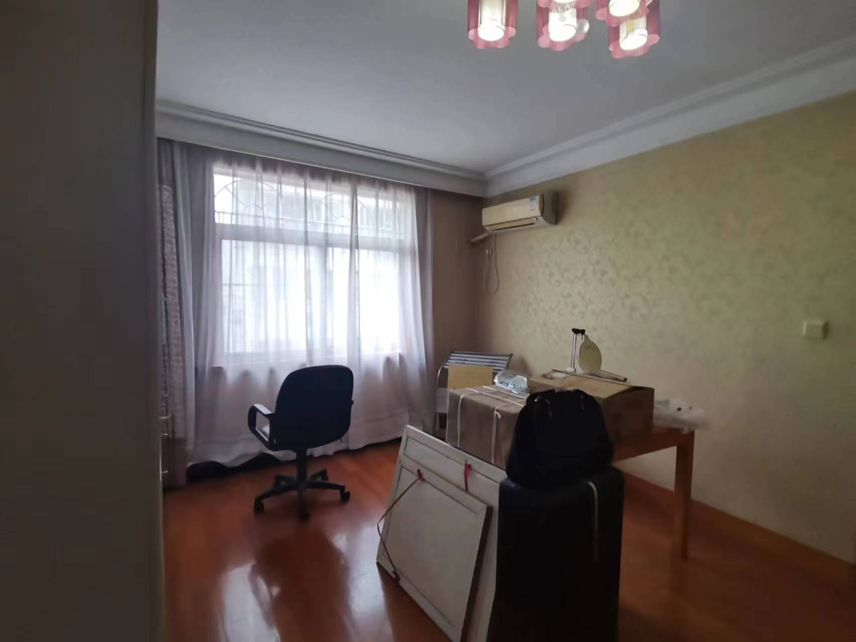 市委新村 3室2厅2卫 122.00m&sup2;