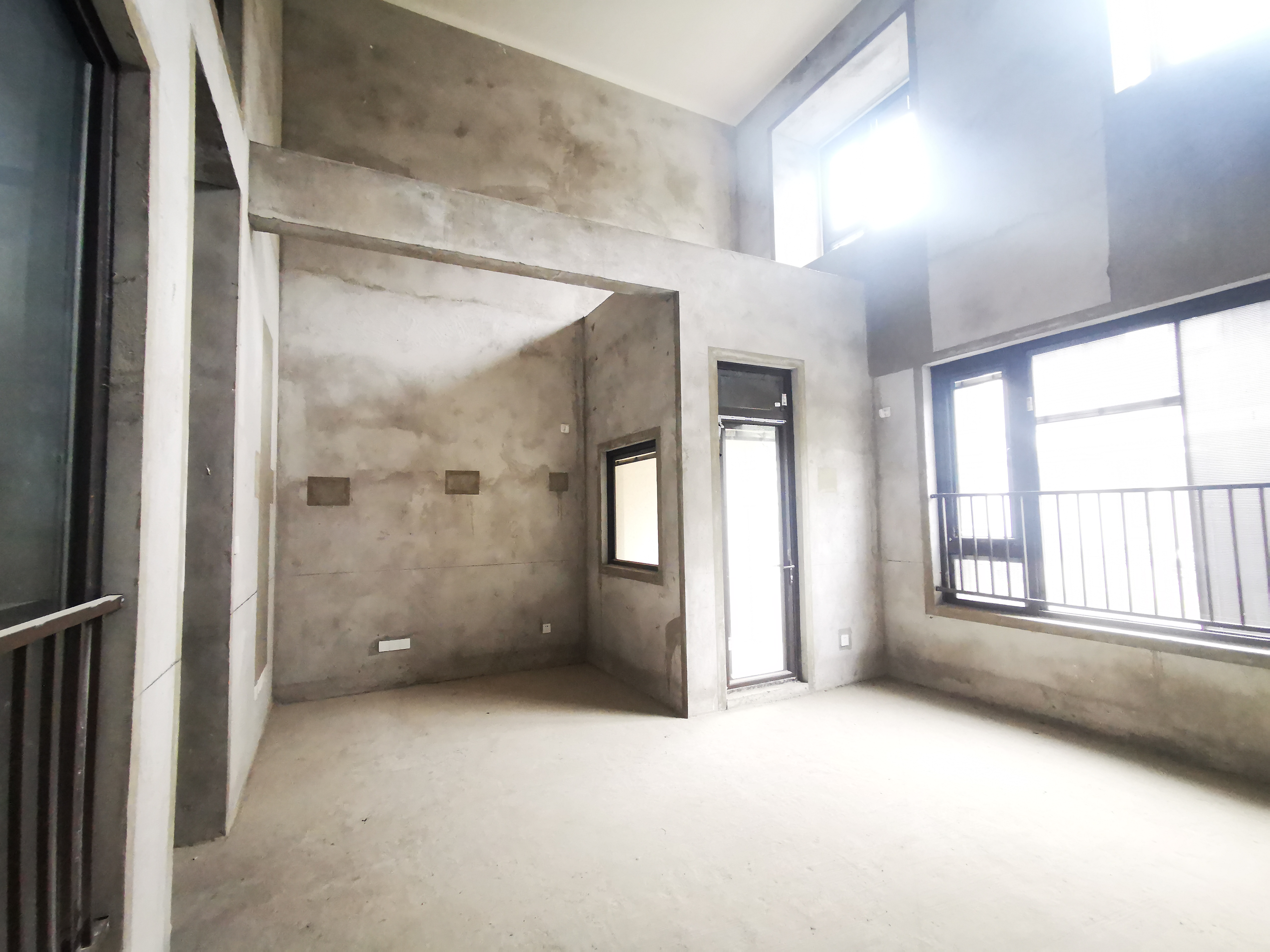 湖山源著 4室2厅3卫 220m&sup2;
