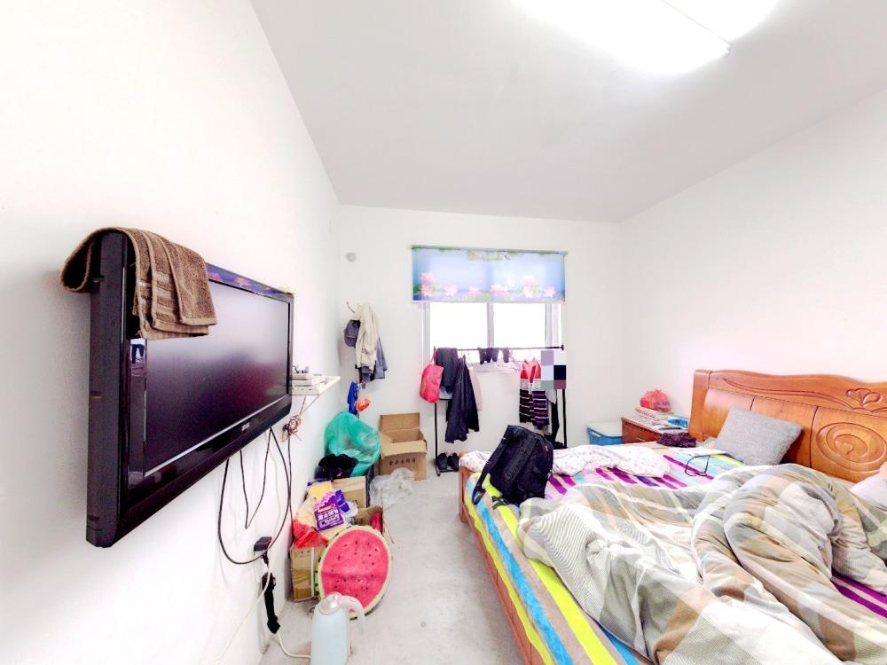 幸福怡居 3室2厅1卫 128m&sup2;